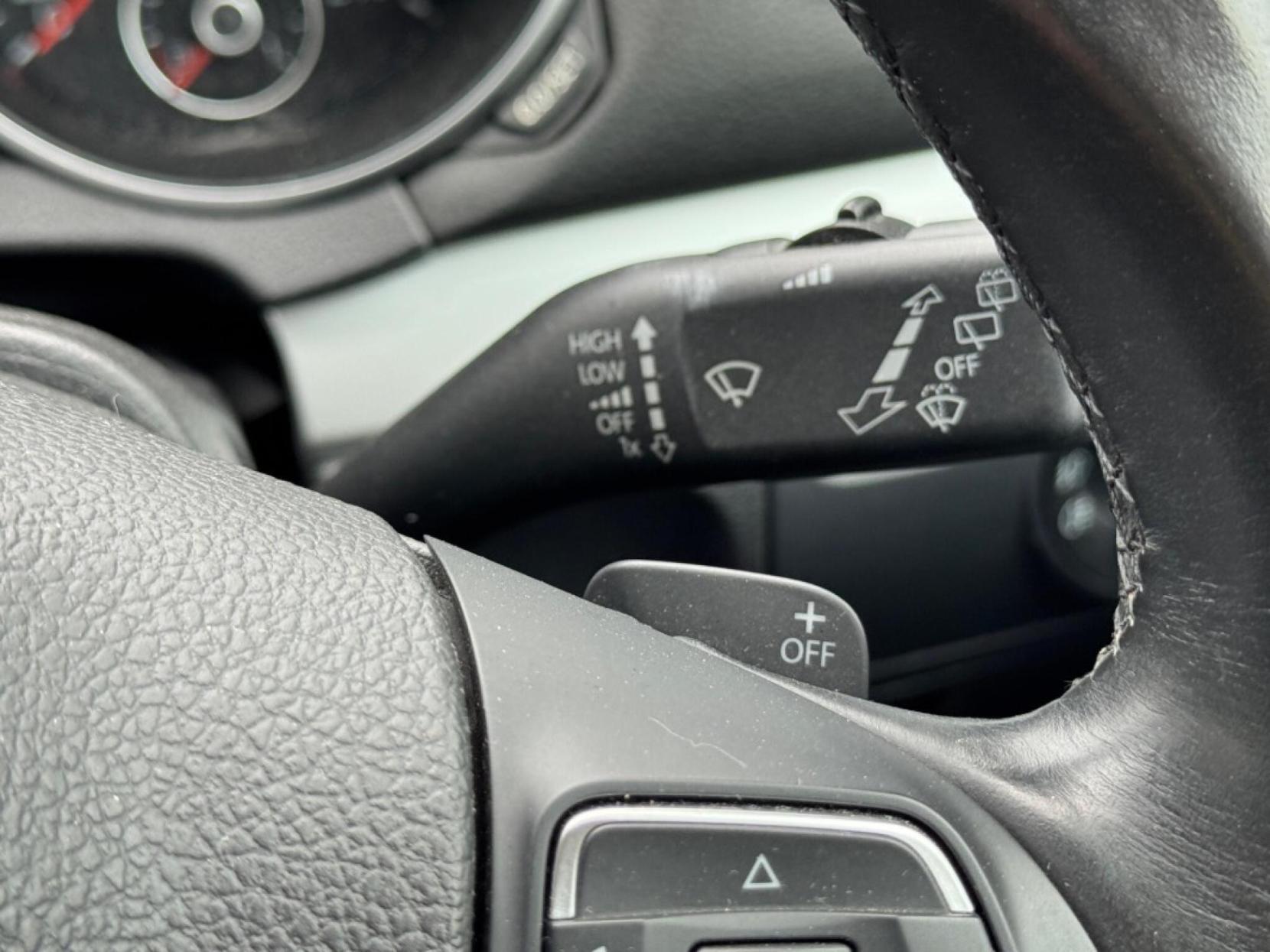 Volkswagen Golf 1.4 TSI S Hatchback 5dr Petrol DSG Euro 5 (122 ps)