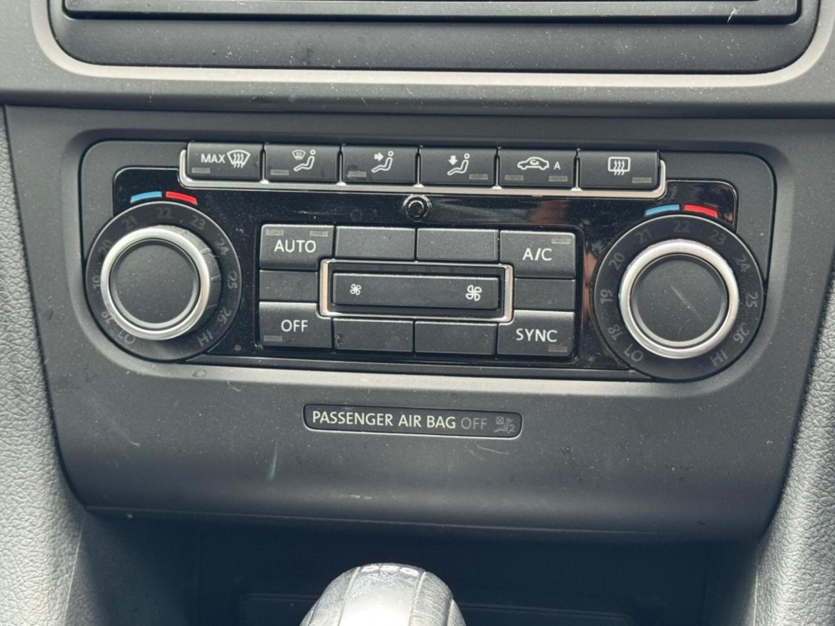 Volkswagen Golf 1.4 TSI S Hatchback 5dr Petrol DSG Euro 5 (122 ps)