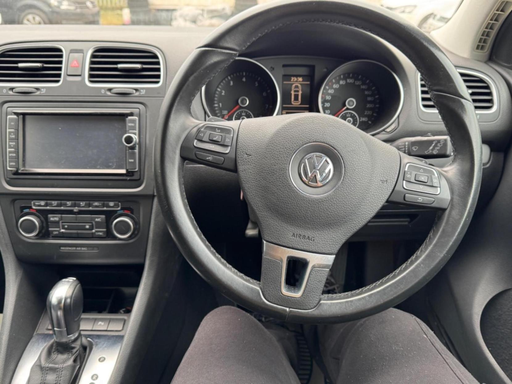 Volkswagen Golf 1.4 TSI S Hatchback 5dr Petrol DSG Euro 5 (122 ps)