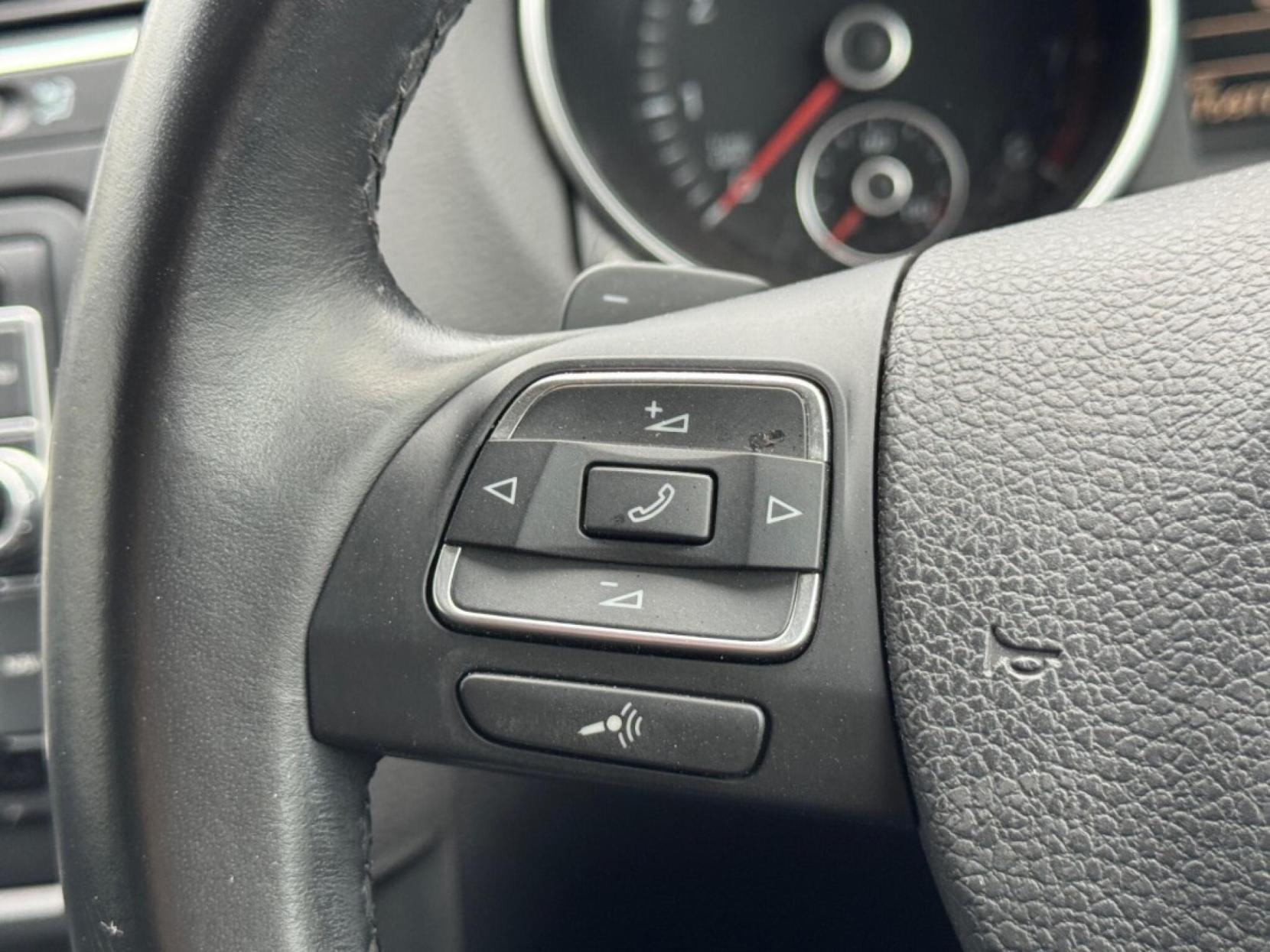 Volkswagen Golf 1.4 TSI S Hatchback 5dr Petrol DSG Euro 5 (122 ps)