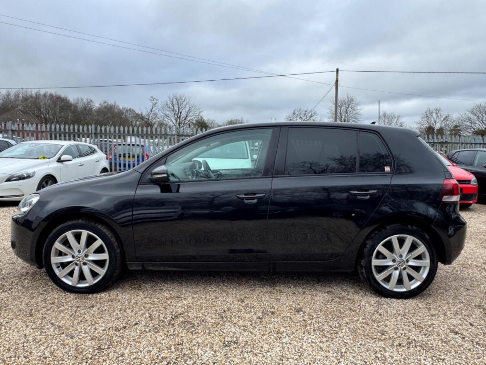 Volkswagen Golf 1.4 TSI S Hatchback 5dr Petrol DSG Euro 5 (122 ps)