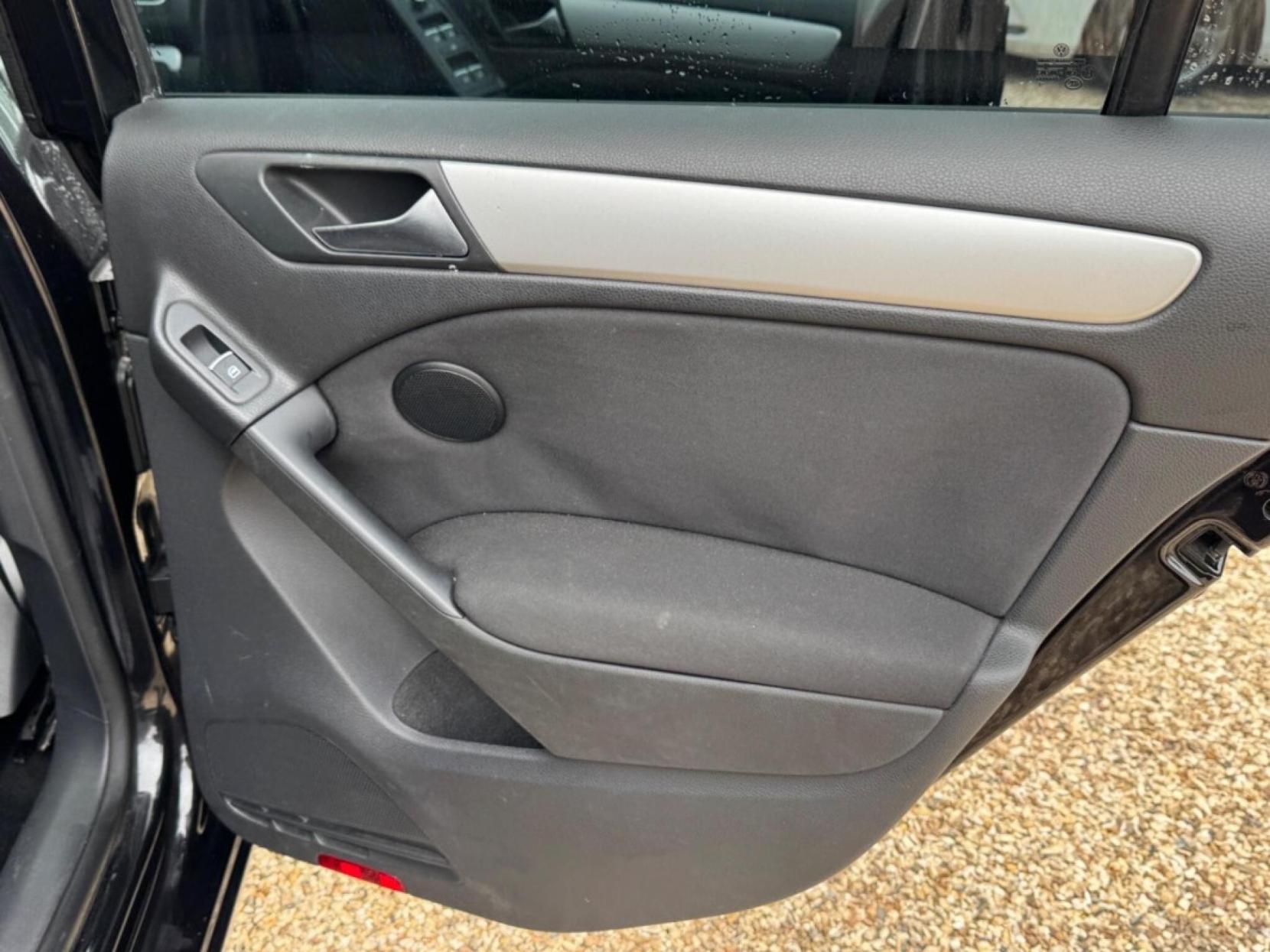 Volkswagen Golf 1.4 TSI S Hatchback 5dr Petrol DSG Euro 5 (122 ps)