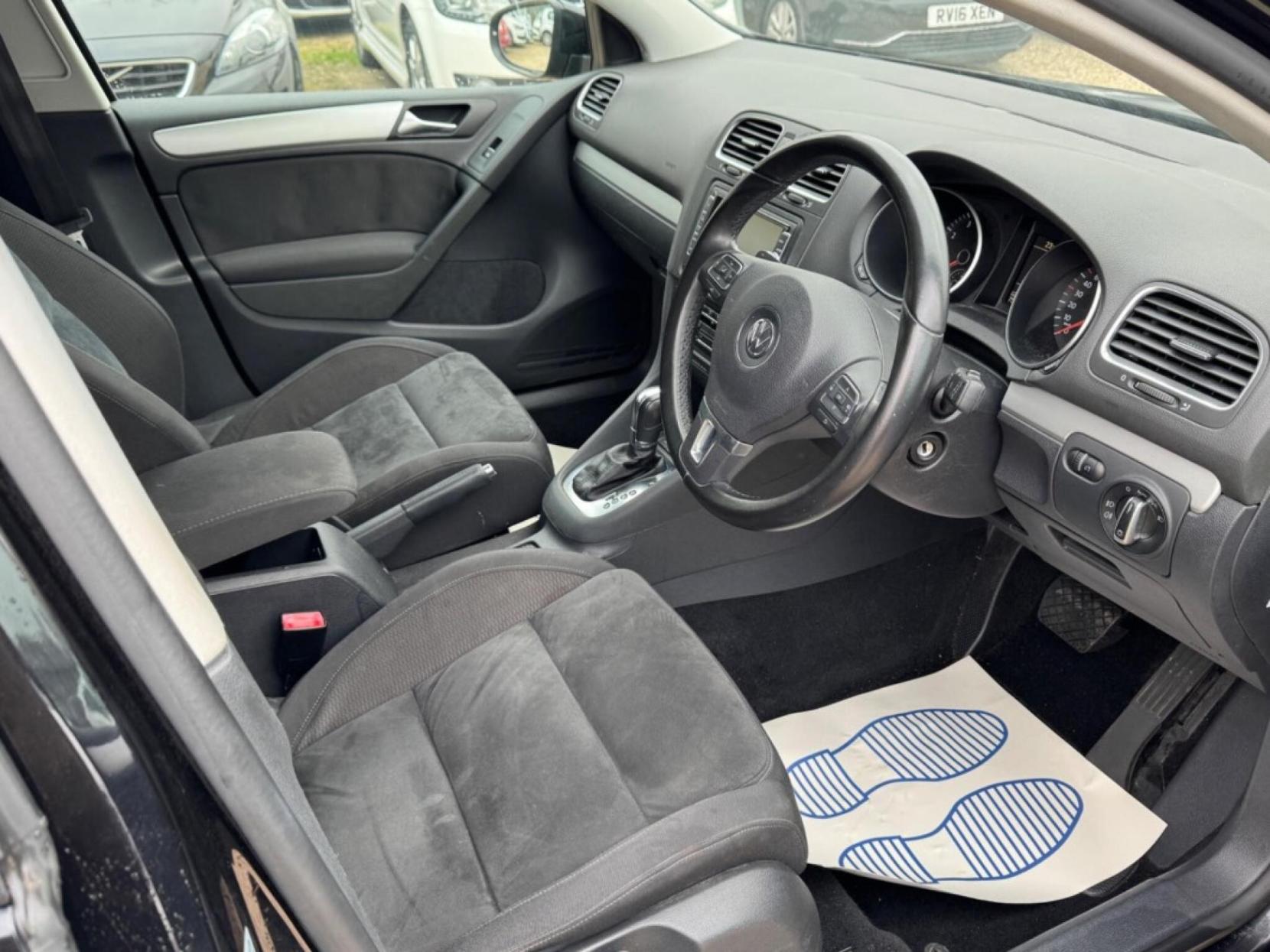 Volkswagen Golf 1.4 TSI S Hatchback 5dr Petrol DSG Euro 5 (122 ps)