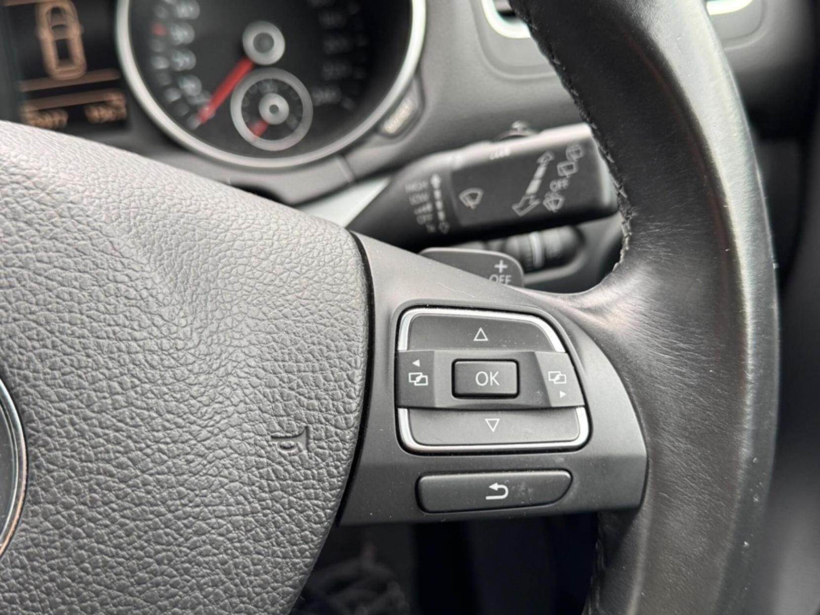 Volkswagen Golf 1.4 TSI S Hatchback 5dr Petrol DSG Euro 5 (122 ps)