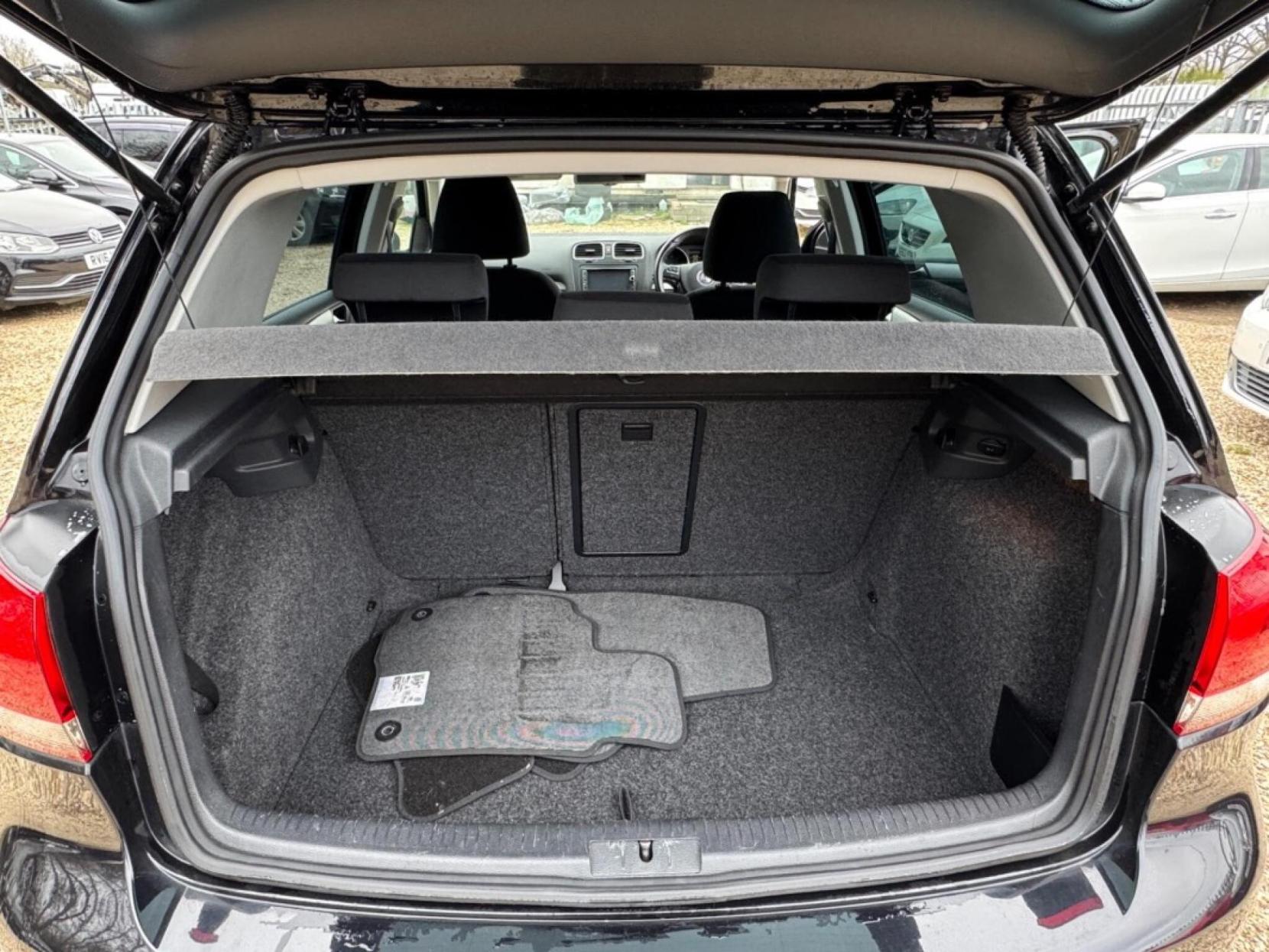 Volkswagen Golf 1.4 TSI S Hatchback 5dr Petrol DSG Euro 5 (122 ps)