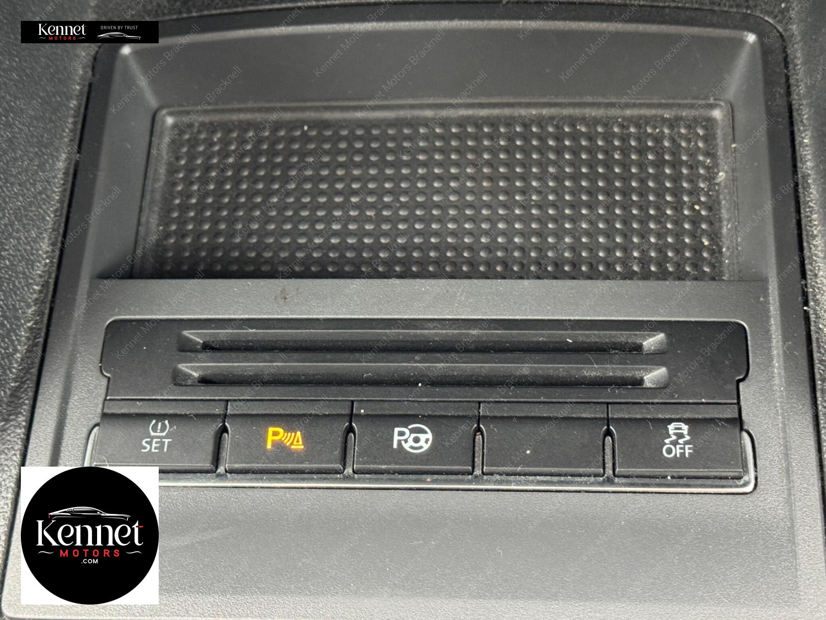 Volkswagen Touran 1.4 TSI SE MPV 5dr Petrol DSG Euro 5 (140 ps)