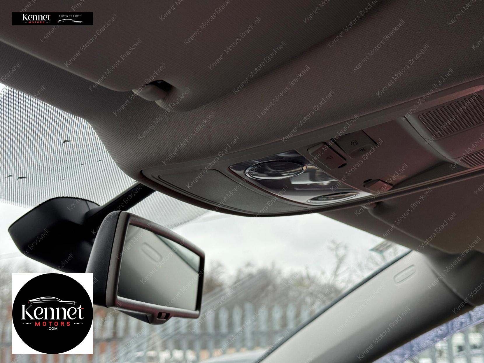 Volkswagen Touran 1.4 TSI SE MPV 5dr Petrol DSG Euro 5 (140 ps)