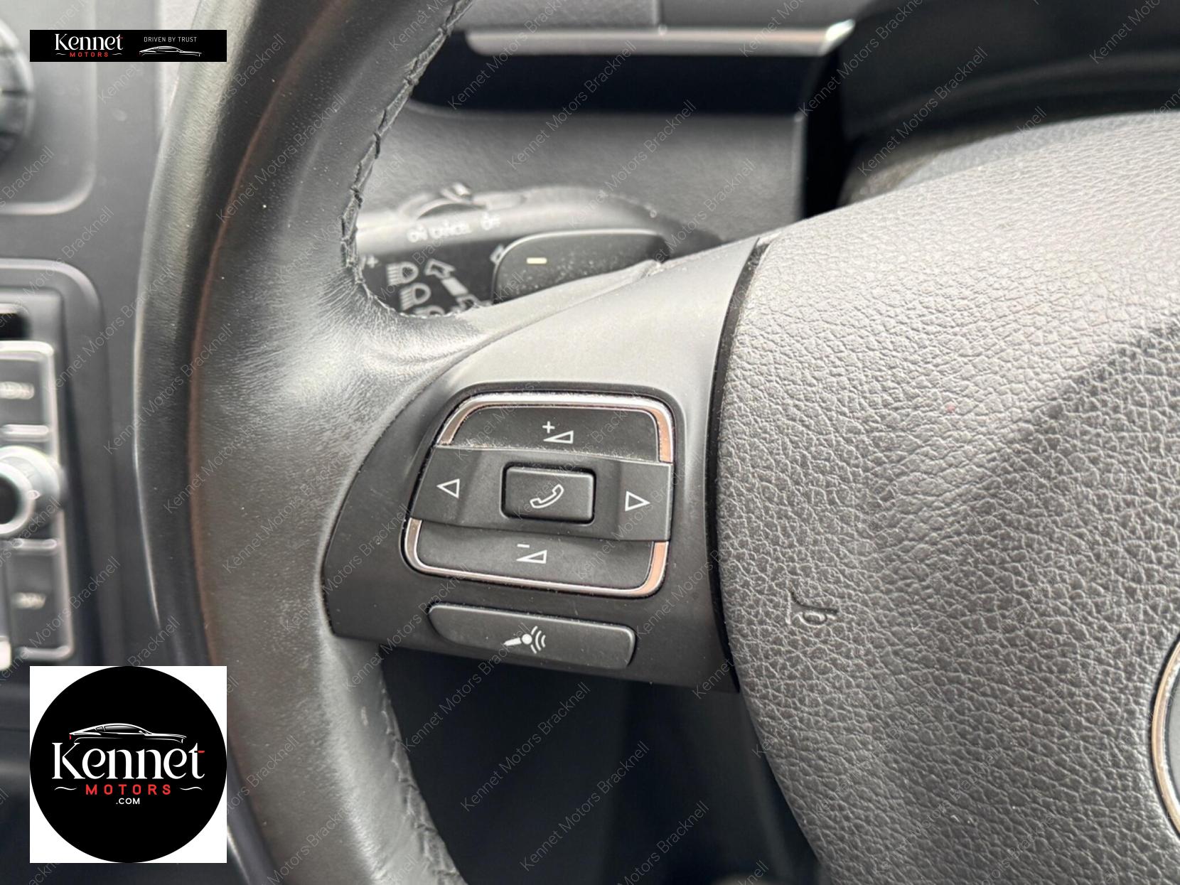 Volkswagen Touran 1.4 TSI SE MPV 5dr Petrol DSG Euro 5 (140 ps)