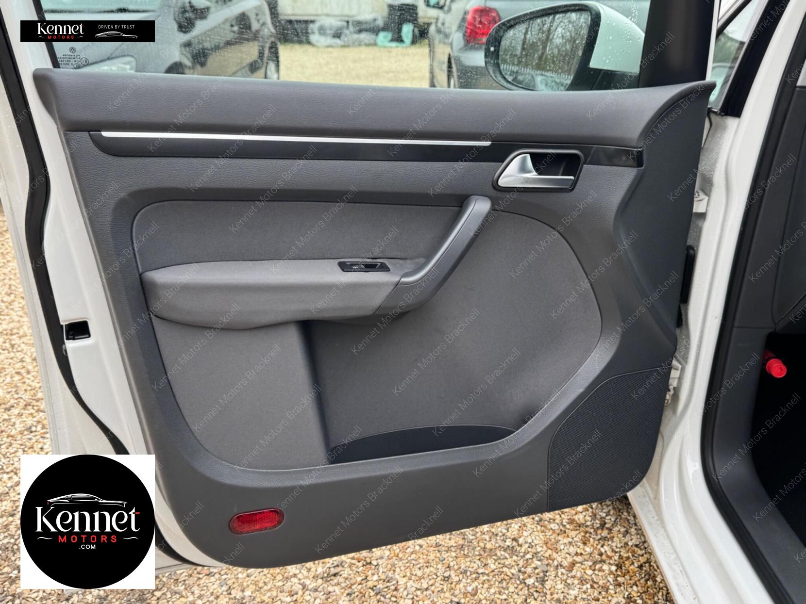 Volkswagen Touran 1.4 TSI SE MPV 5dr Petrol DSG Euro 5 (140 ps)