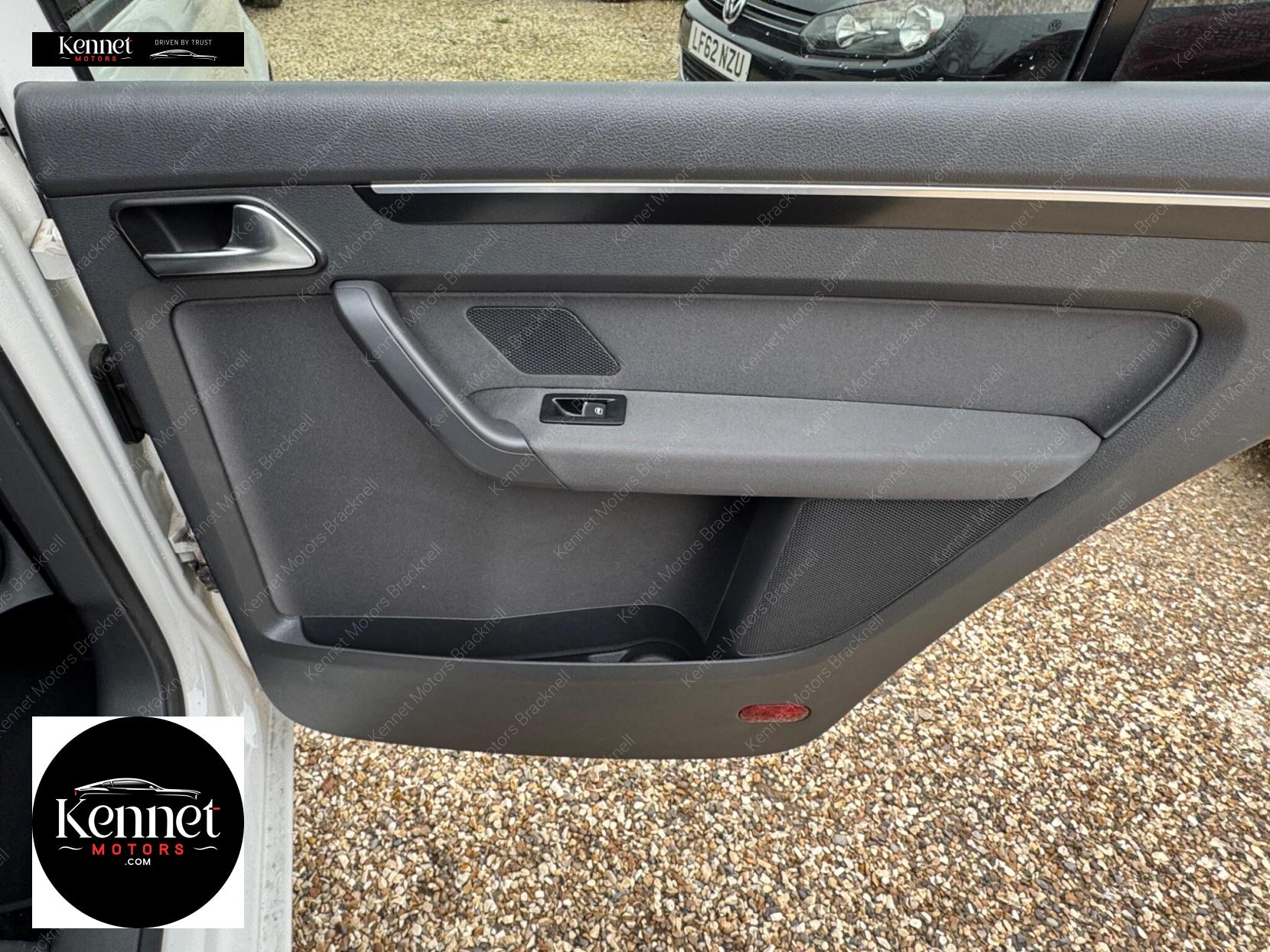 Volkswagen Touran 1.4 TSI SE MPV 5dr Petrol DSG Euro 5 (140 ps)