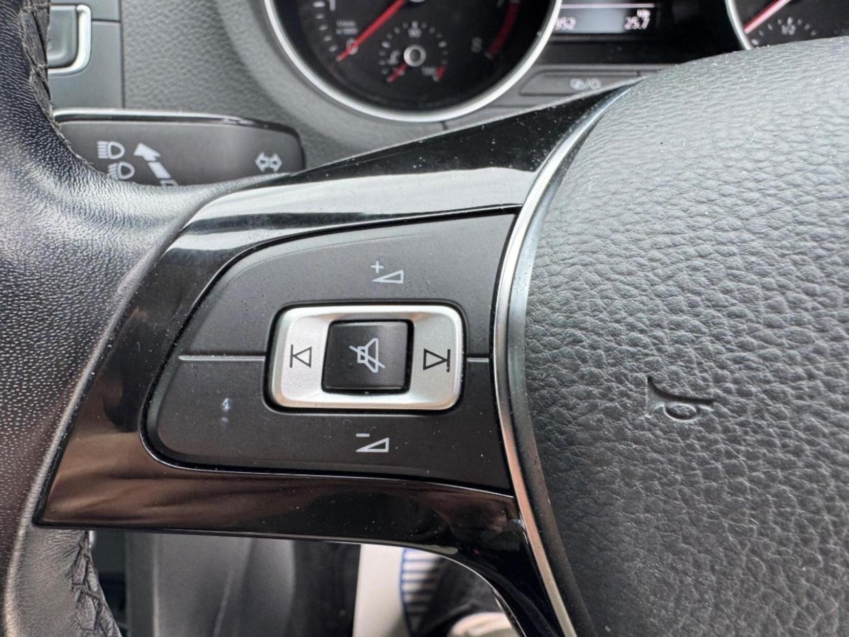 Volkswagen Polo 1.2 TSI BlueMotion Tech Match Edition Hatchback 5dr Petrol DSG Euro 6 (s/s) (90 ps)