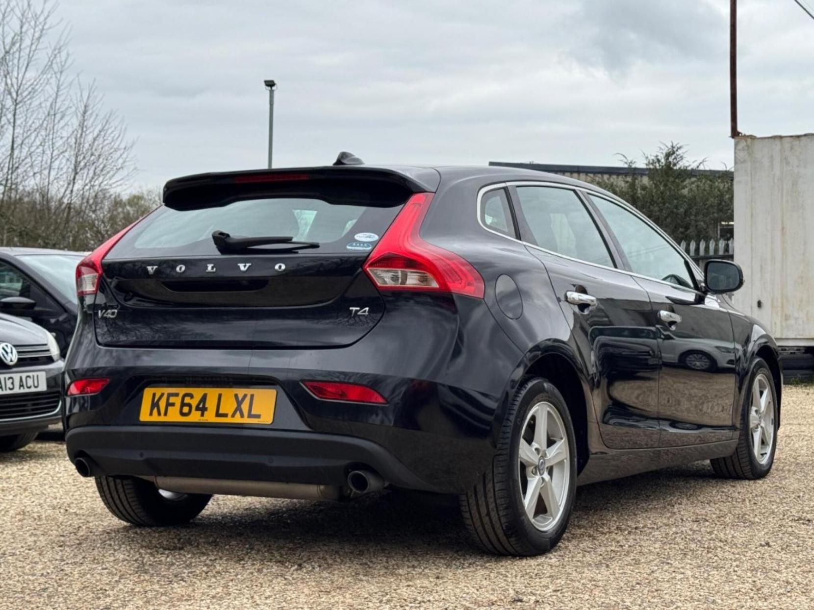Volvo V40 1.6 SE Lux Hatchback (2012 - 2016)