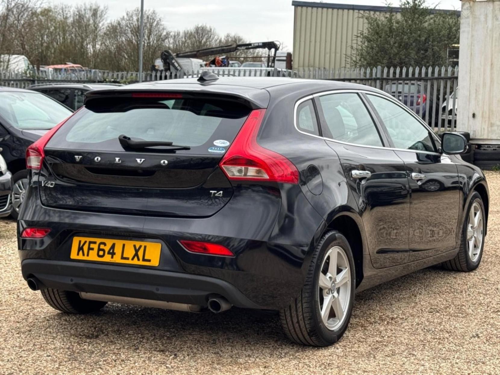Volvo V40 1.6 SE Lux Hatchback (2012 - 2016)
