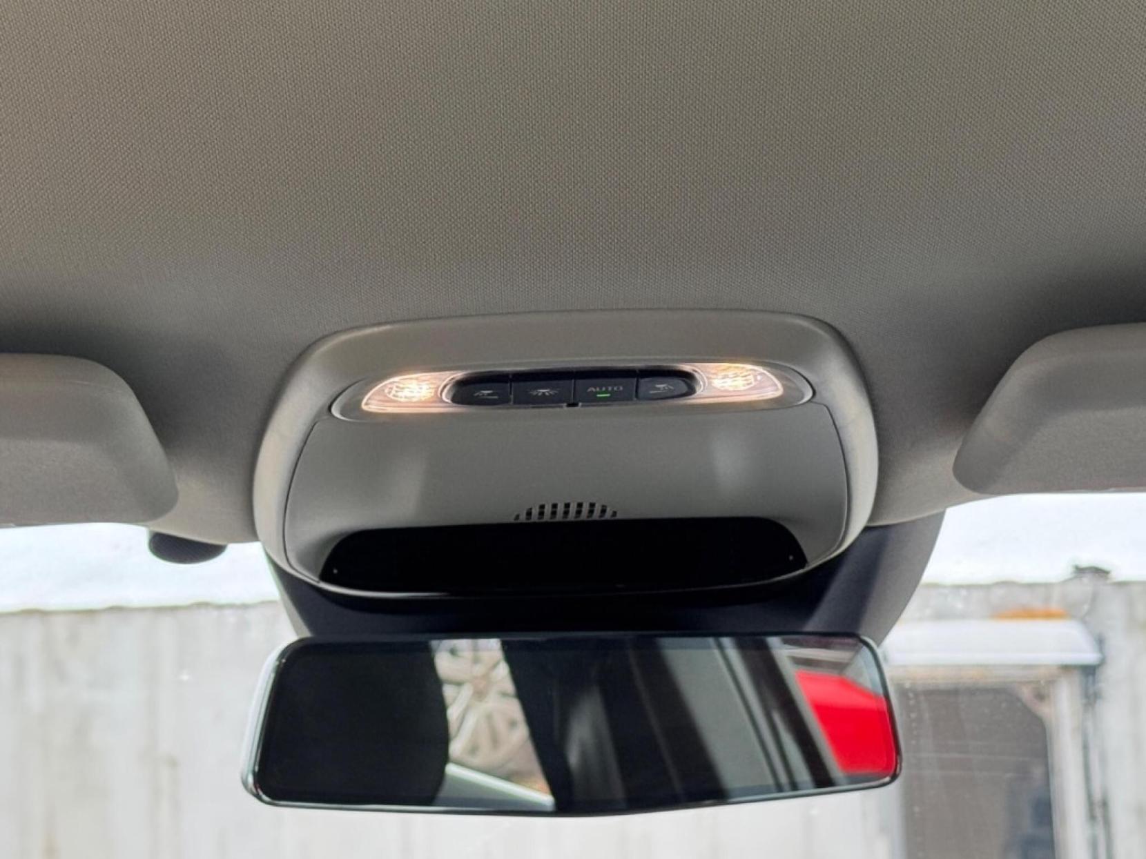 Volvo V40 1.6 SE Lux Hatchback (2012 - 2016)