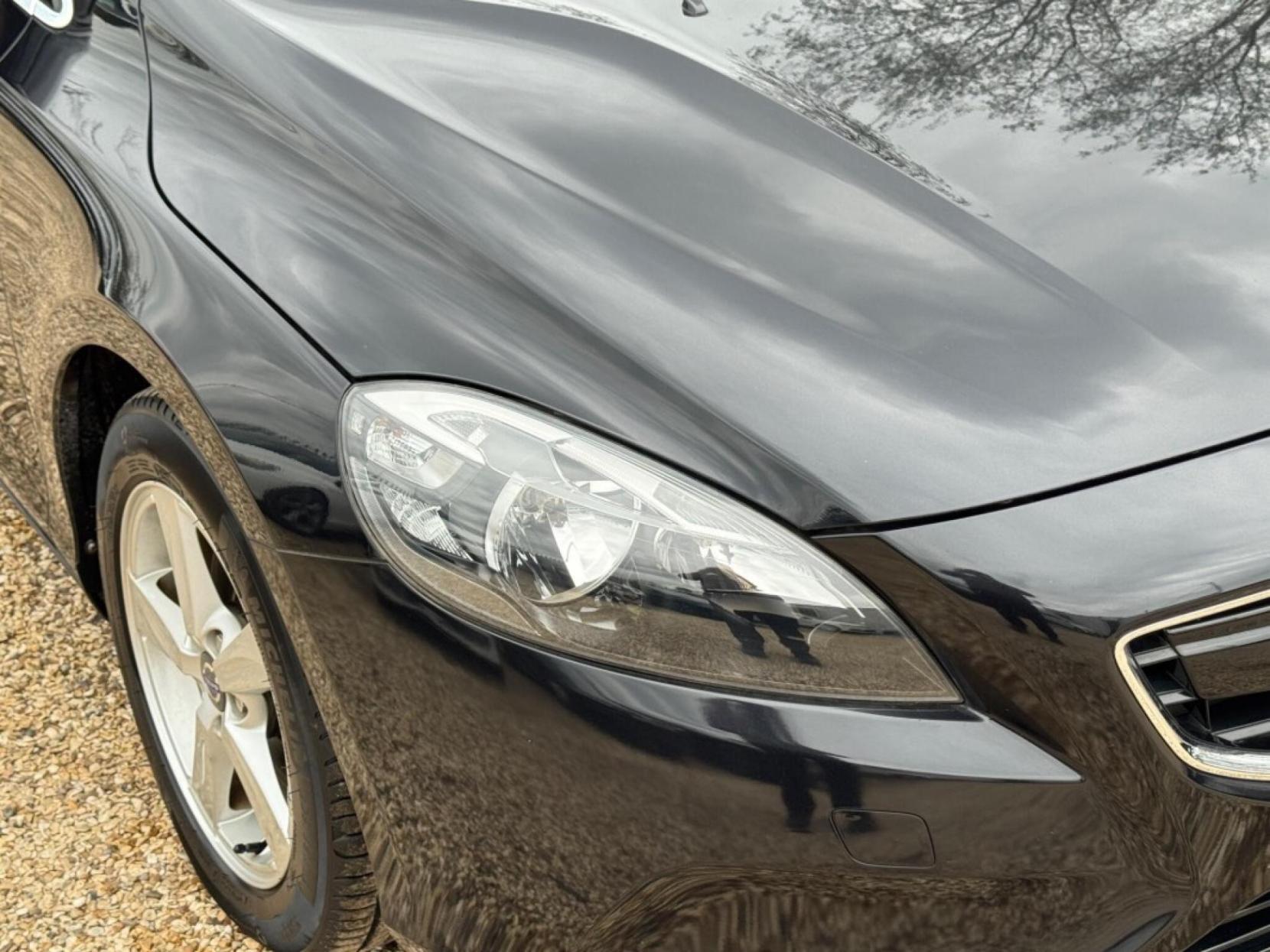 Volvo V40 1.6 SE Lux Hatchback (2012 - 2016)