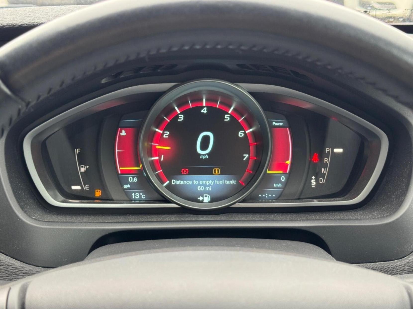 Volvo V40 1.6 SE Lux Hatchback (2012 - 2016)