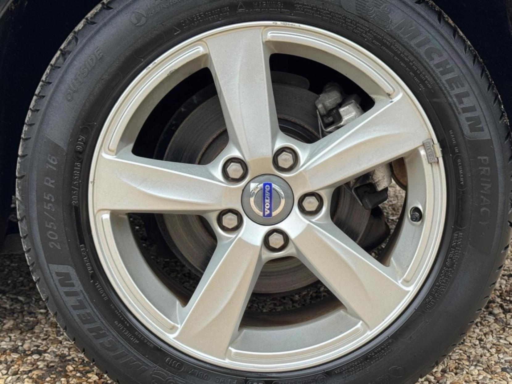 Volvo V40 1.6 SE Lux Hatchback (2012 - 2016)