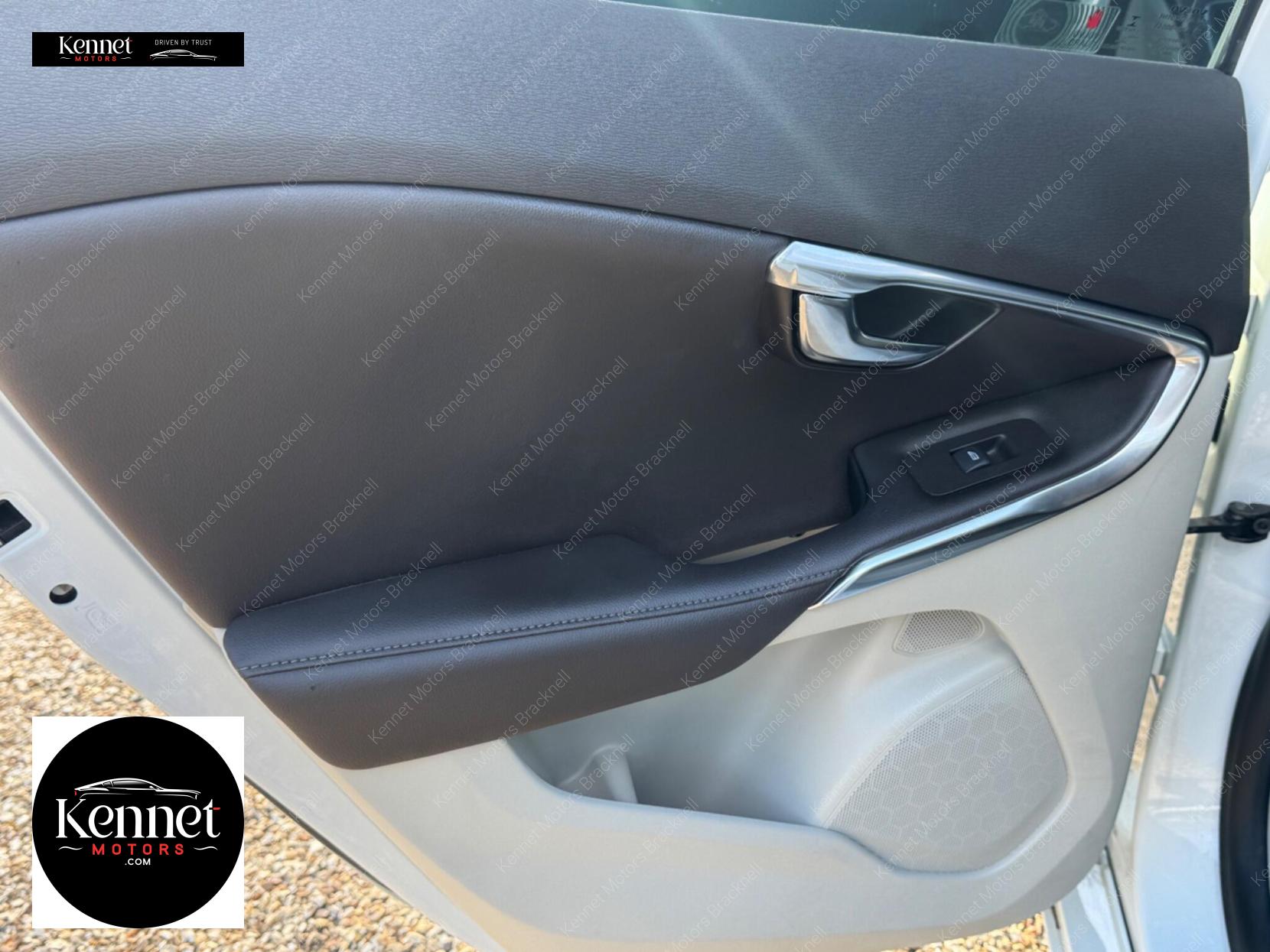 Volvo V40 1.6 T4 SE Lux Nav Powershift Euro 5 (s/s) 5dr