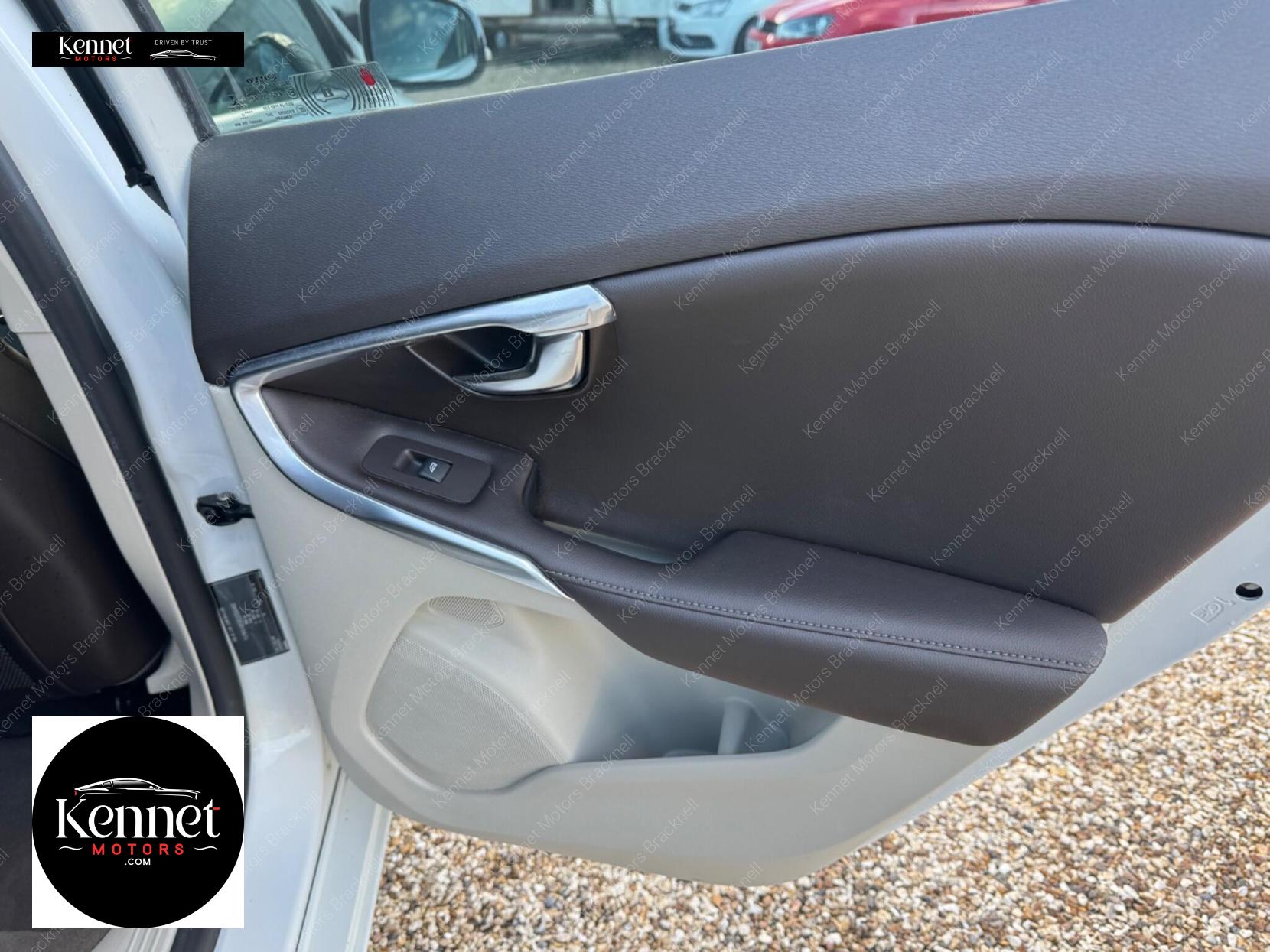 Volvo V40 1.6 T4 SE Lux Nav Powershift Euro 5 (s/s) 5dr