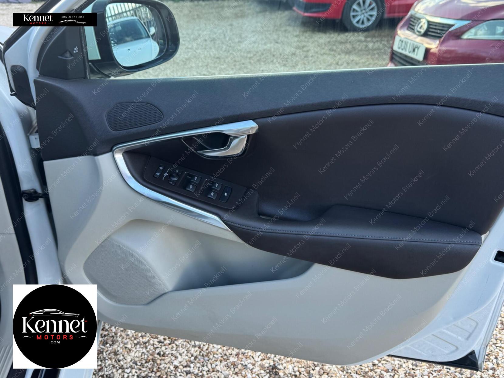 Volvo V40 1.6 T4 SE Lux Nav Powershift Euro 5 (s/s) 5dr