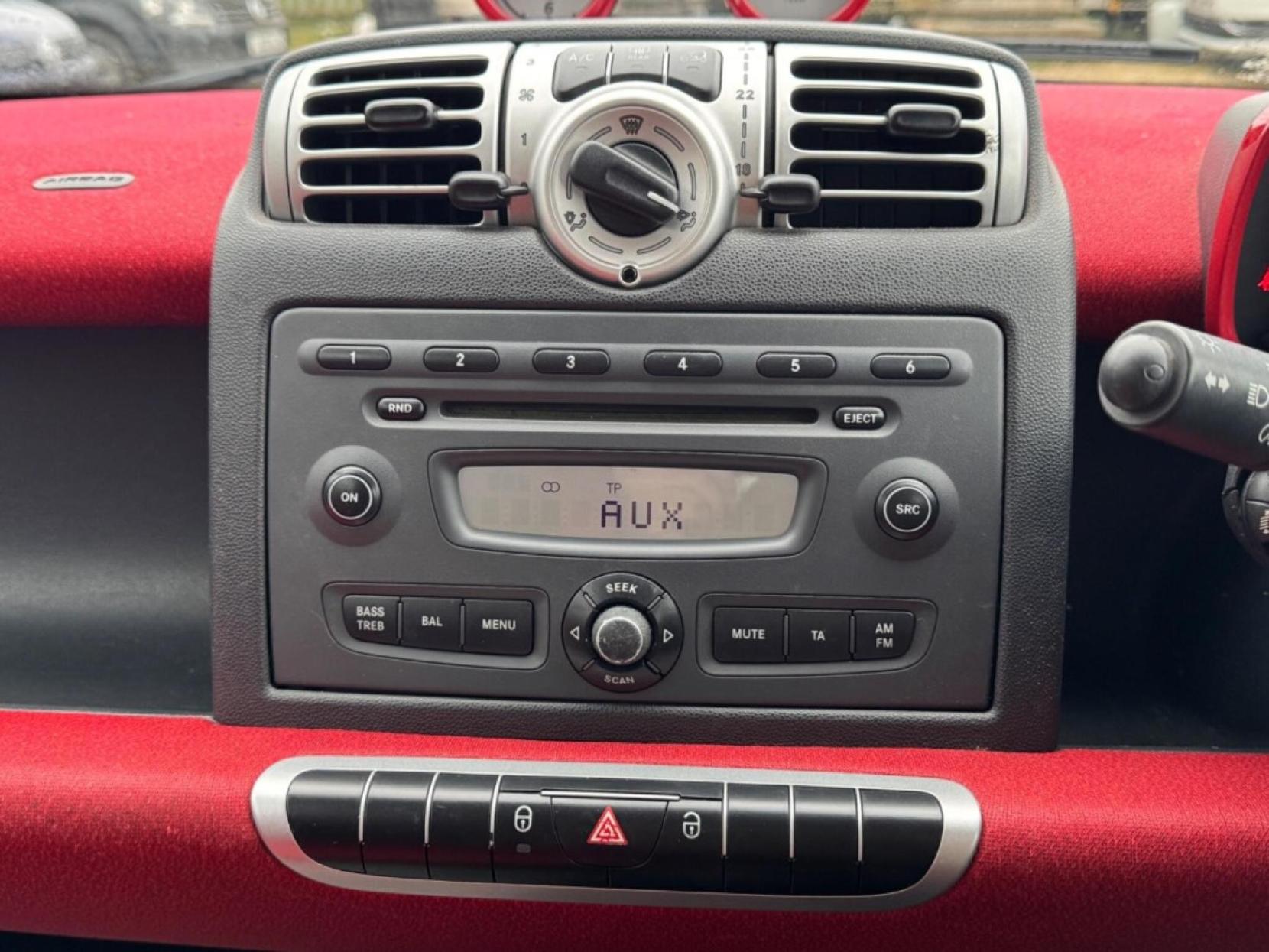 Smart fortwo 1.0 MHD Passion Cabriolet 2dr Petrol SoftTouch Euro 5 (s/s) (71 bhp)