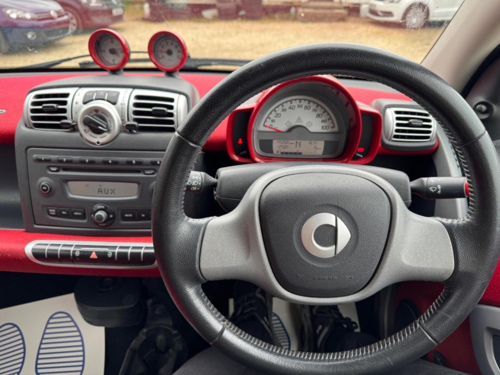 Smart fortwo 1.0 MHD Passion Cabriolet 2dr Petrol SoftTouch Euro 5 (s/s) (71 bhp)