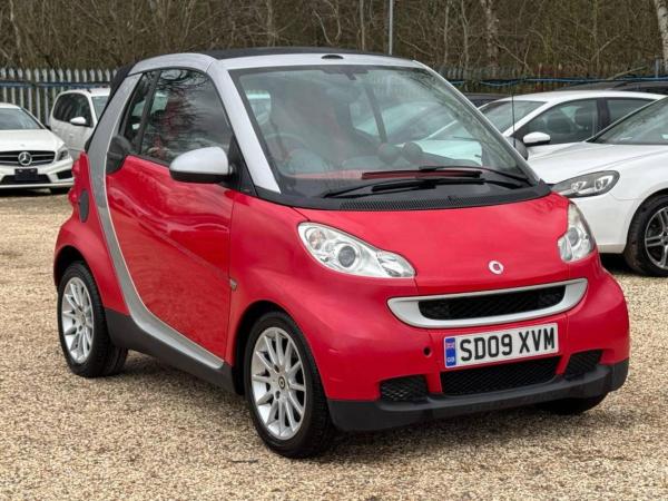 Smart fortwo 1.0 MHD Passion Cabriolet 2dr Petrol SoftTouch Euro 5 (s/s) (71 bhp)