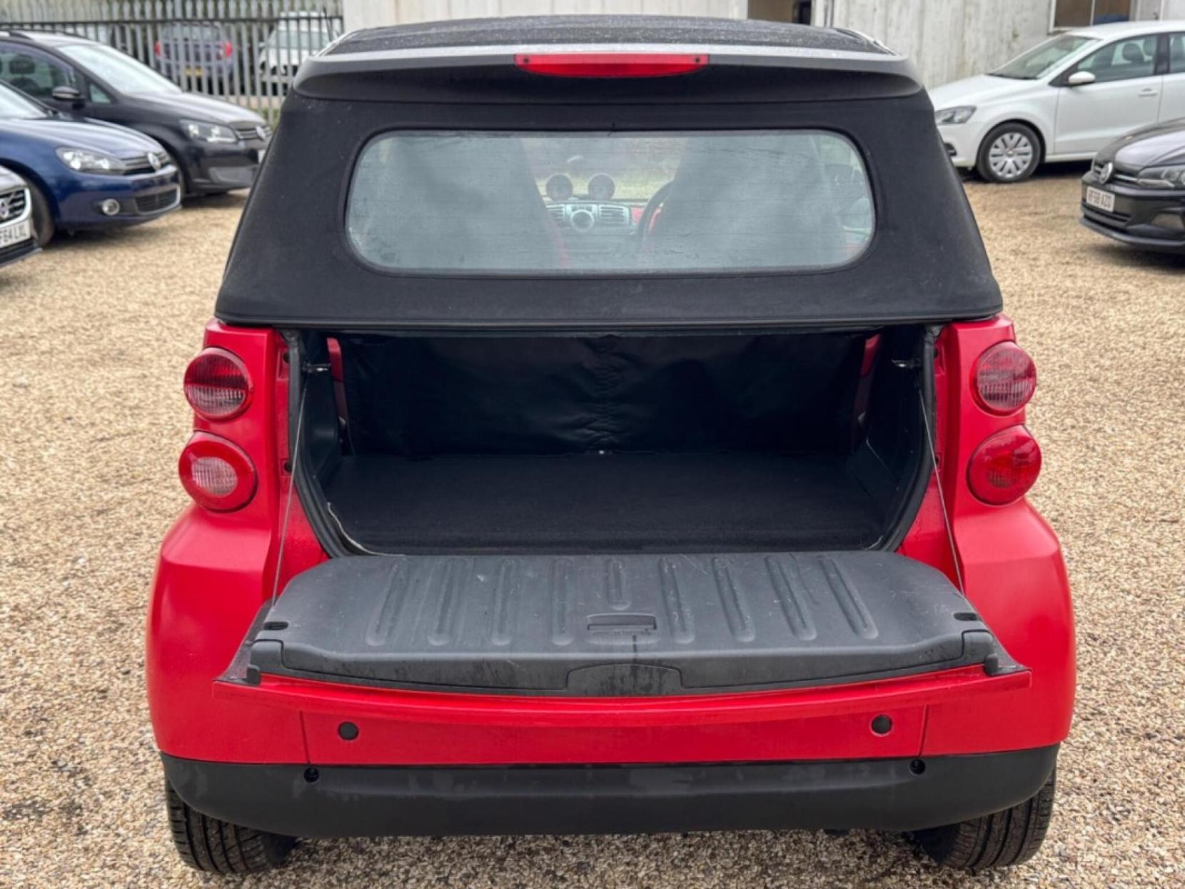 Smart fortwo 1.0 MHD Passion Cabriolet 2dr Petrol SoftTouch Euro 5 (s/s) (71 bhp)