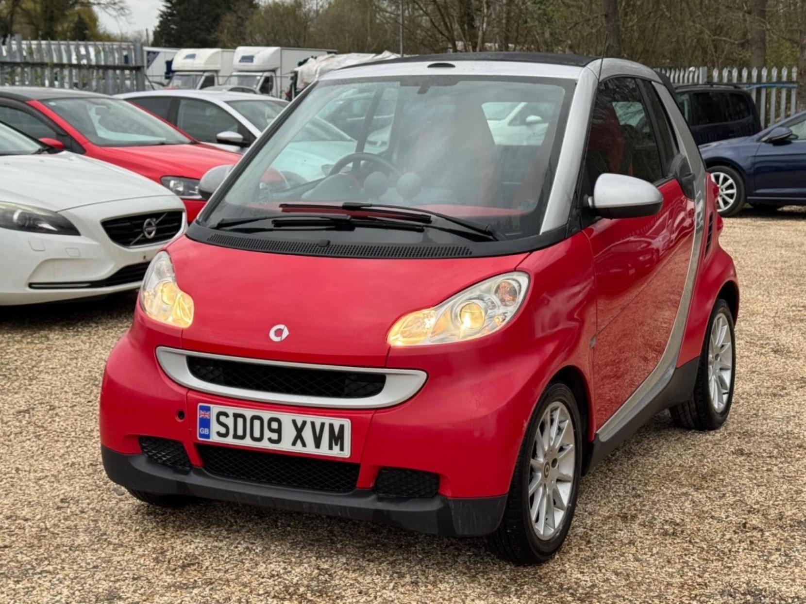 Smart fortwo 1.0 MHD Passion Cabriolet 2dr Petrol SoftTouch Euro 5 (s/s) (71 bhp)