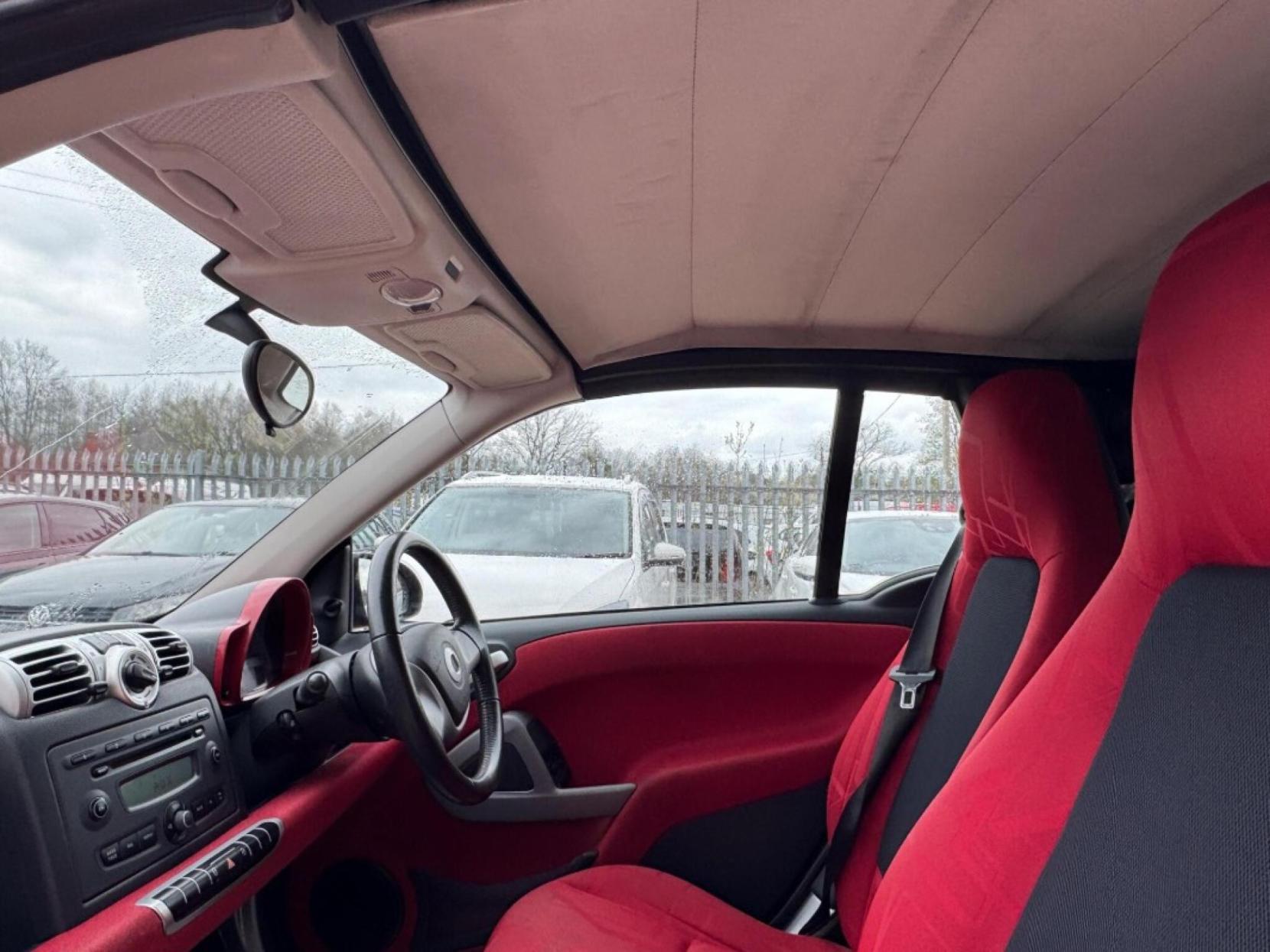 Smart fortwo 1.0 MHD Passion Cabriolet 2dr Petrol SoftTouch Euro 5 (s/s) (71 bhp)