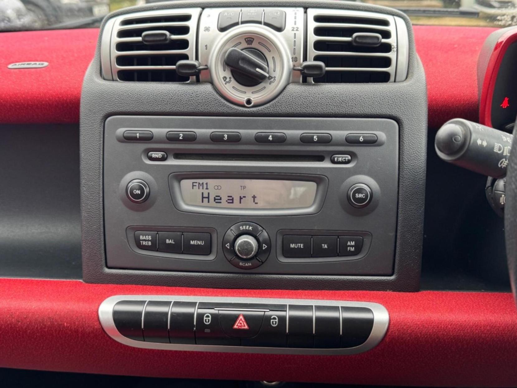 Smart fortwo 1.0 MHD Passion Cabriolet 2dr Petrol SoftTouch Euro 5 (s/s) (71 bhp)