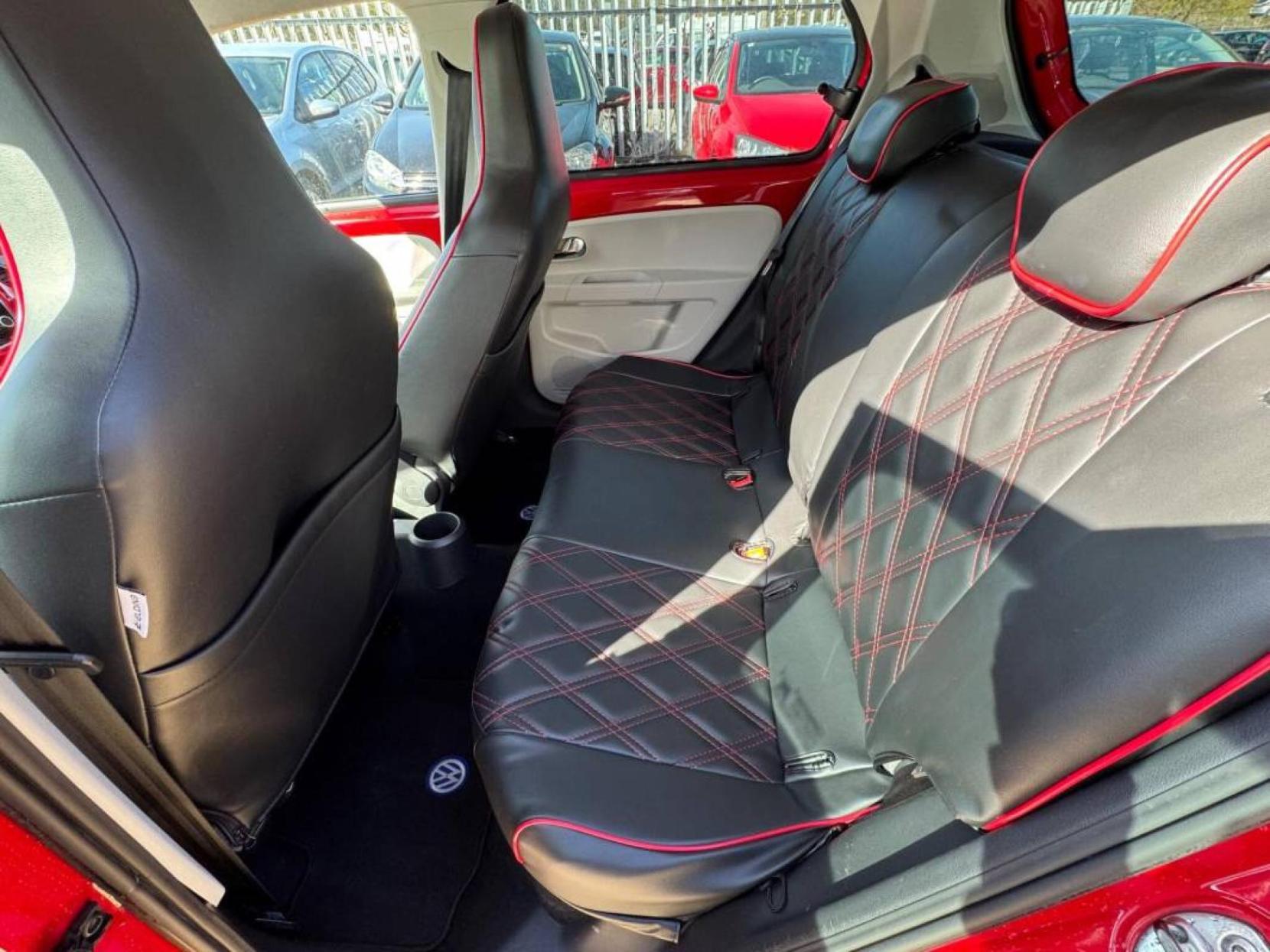 Volkswagen up! 1.0 Move up! Hatchback 5dr Petrol ASG Euro 5 (60 ps)