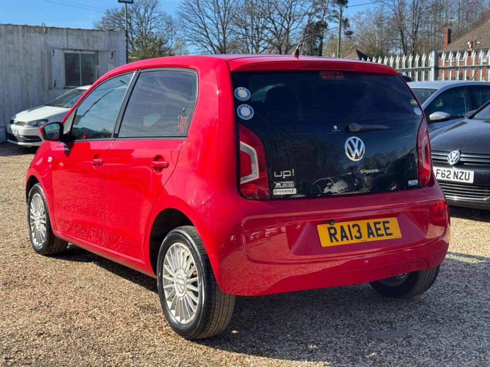 Volkswagen up! 1.0 Move up! Hatchback 5dr Petrol ASG Euro 5 (60 ps)