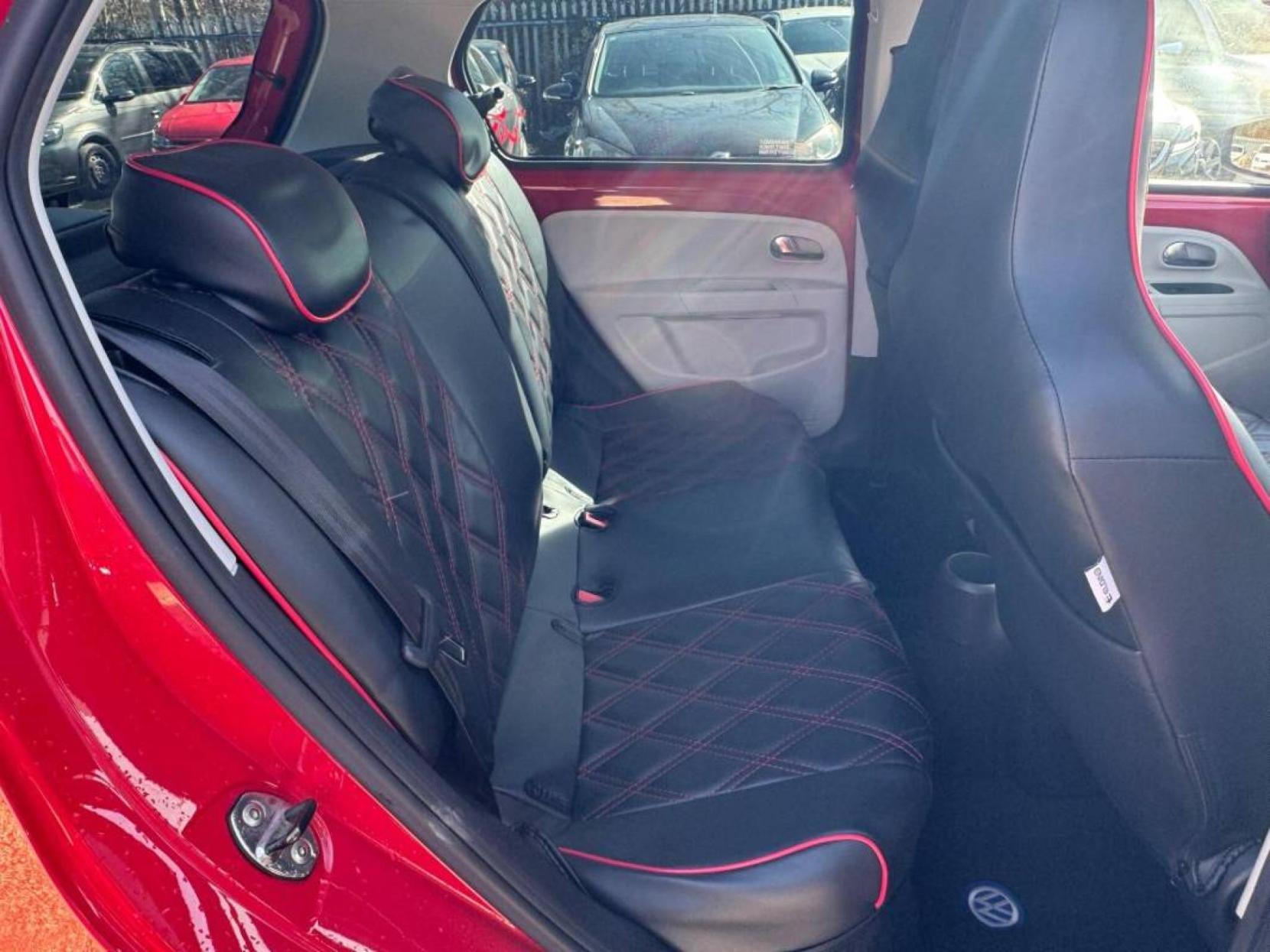 Volkswagen up! 1.0 Move up! Hatchback 5dr Petrol ASG Euro 5 (60 ps)