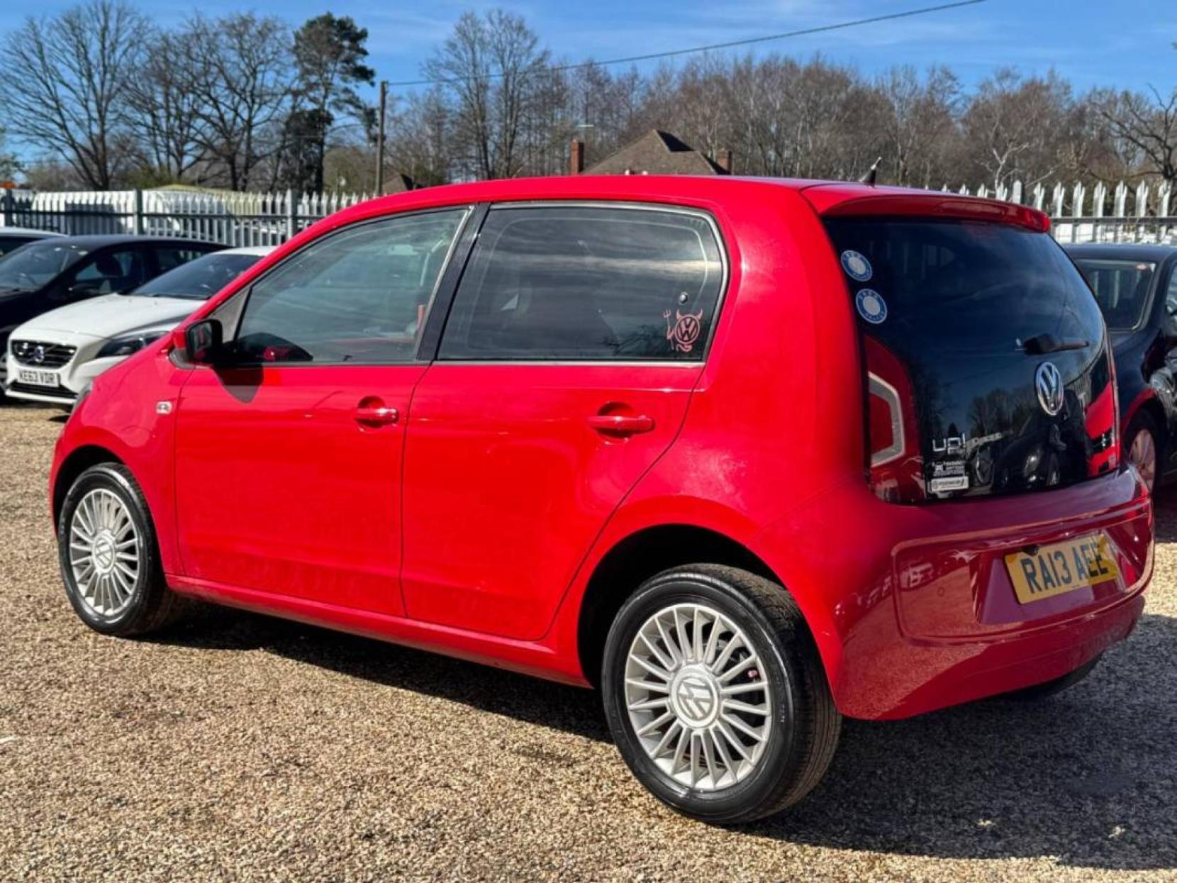 Volkswagen up! 1.0 Move up! Hatchback 5dr Petrol ASG Euro 5 (60 ps)