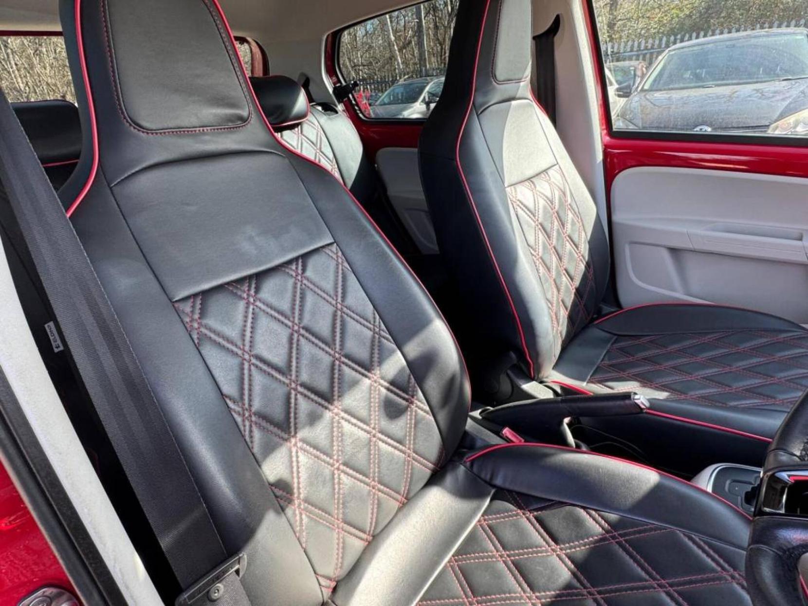 Volkswagen up! 1.0 Move up! Hatchback 5dr Petrol ASG Euro 5 (60 ps)