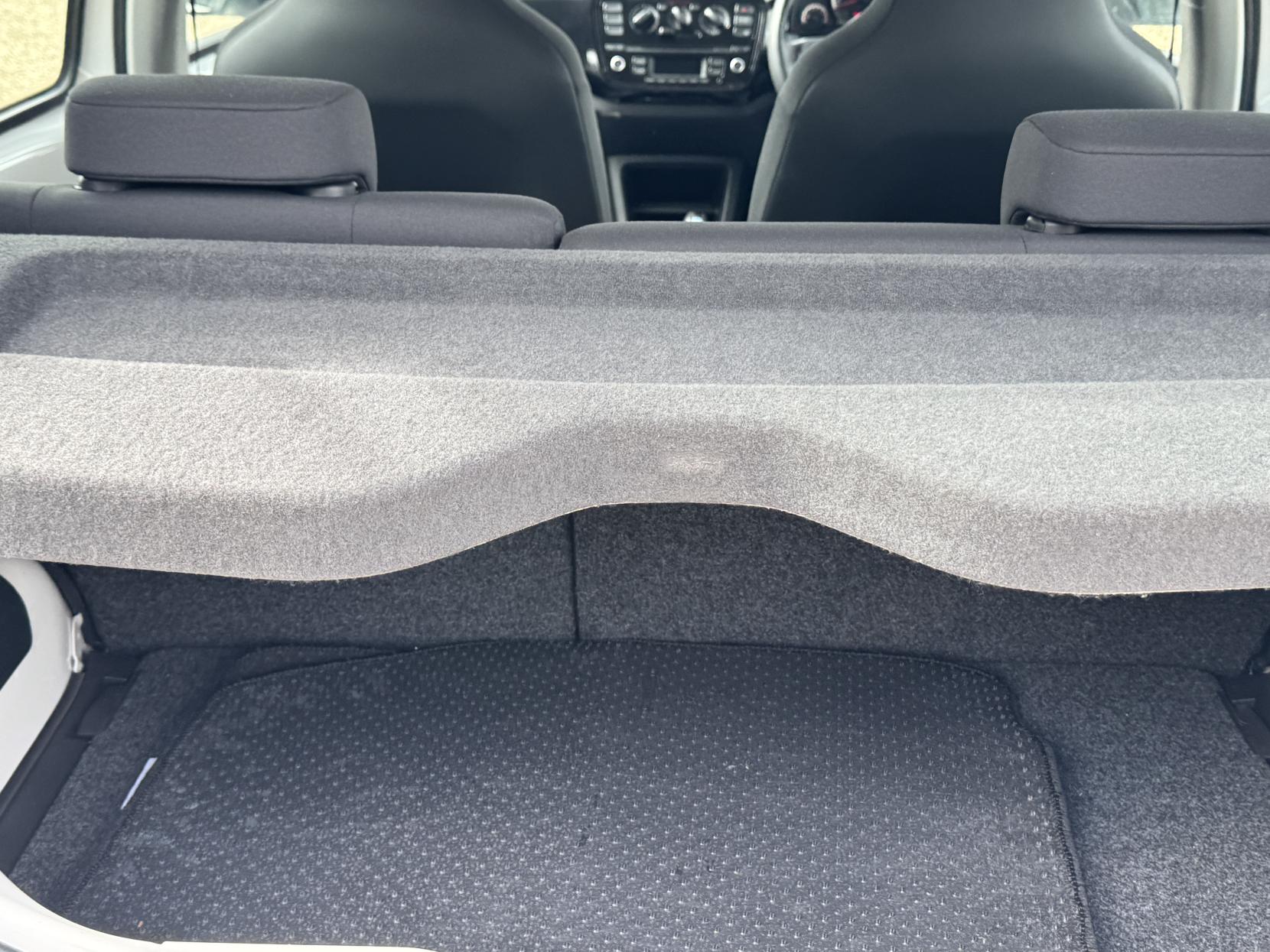 Volkswagen up! 1.0 Move up! Hatchback 5dr Petrol ASG Euro 6 (60 ps)