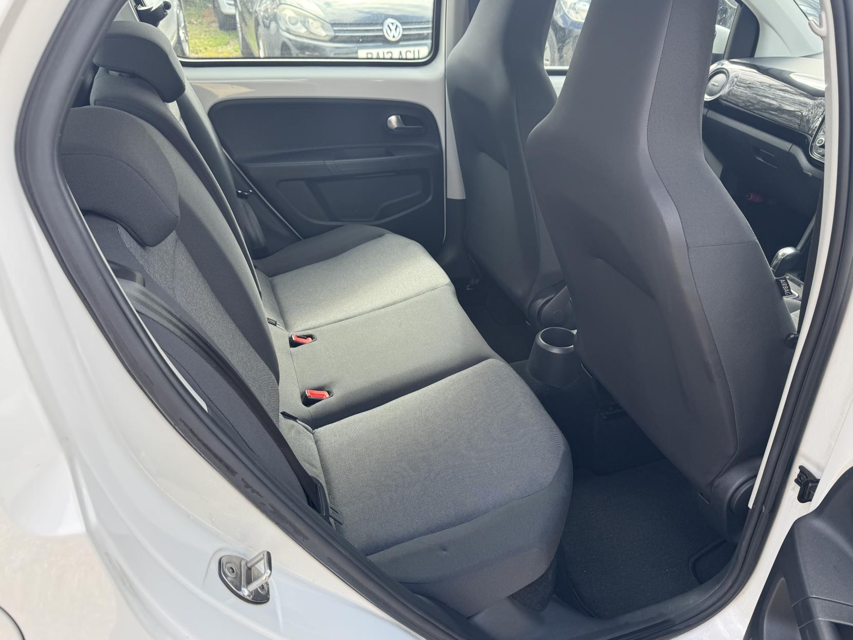 Volkswagen up! 1.0 Move up! Hatchback 5dr Petrol ASG Euro 6 (60 ps)