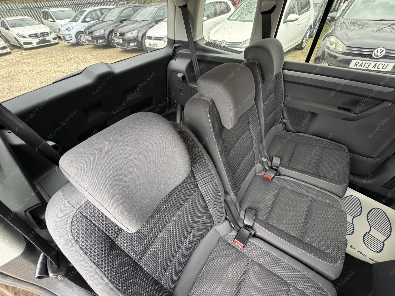 Volkswagen Touran 1.4 TSI SE MPV 5dr Petrol DSG Euro 5 (140 ps)