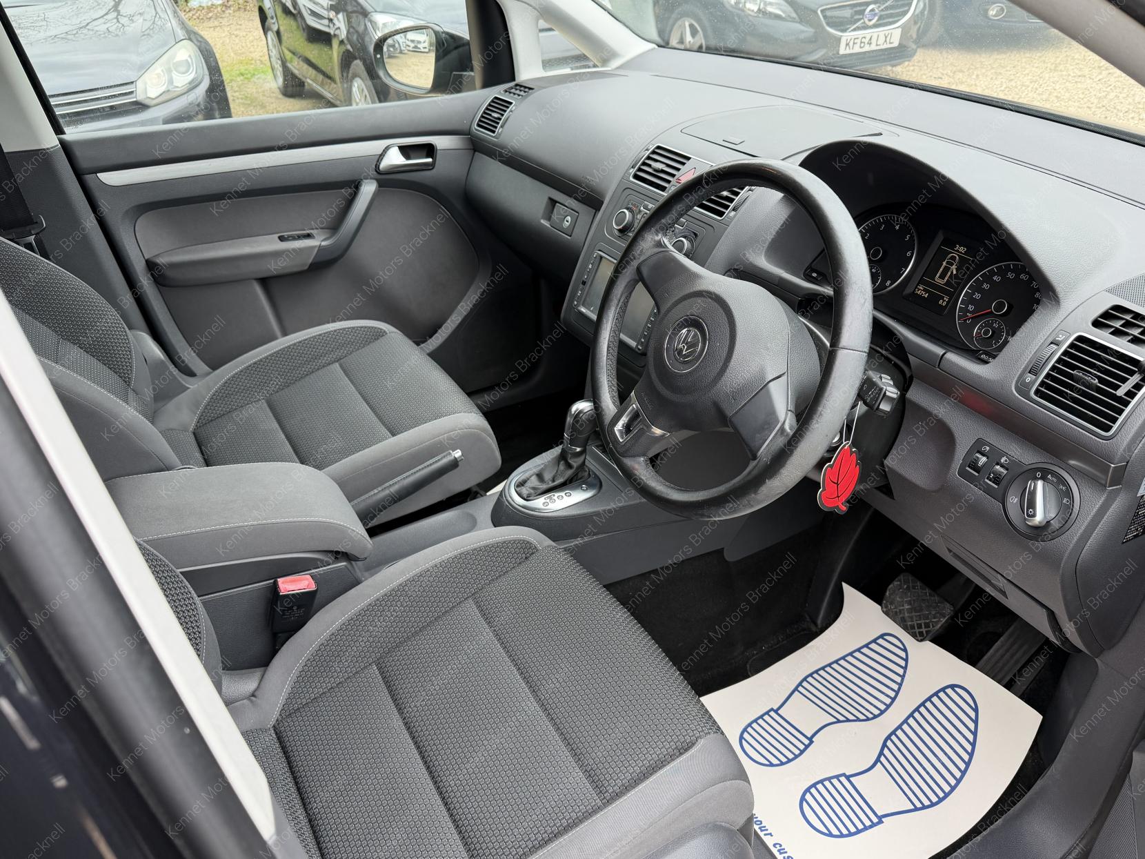 Volkswagen Touran 1.4 TSI SE MPV 5dr Petrol DSG Euro 5 (140 ps)