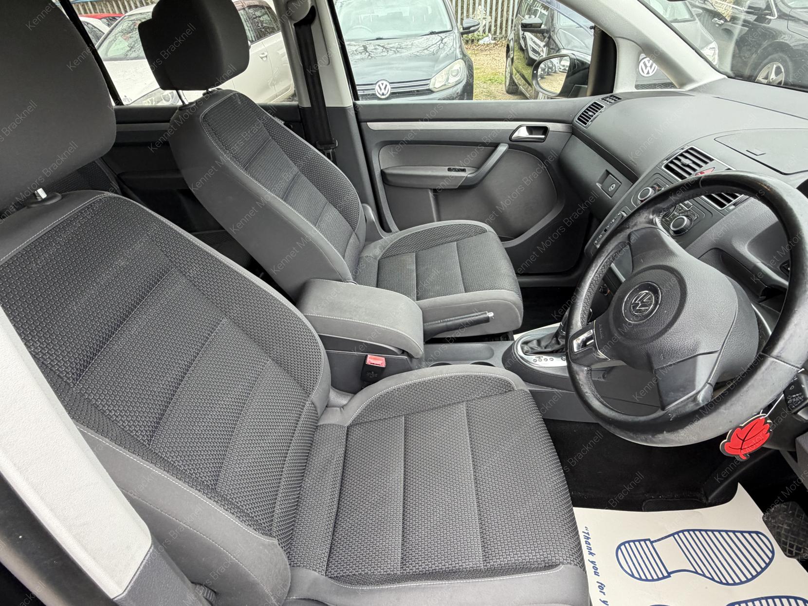 Volkswagen Touran 1.4 TSI SE MPV 5dr Petrol DSG Euro 5 (140 ps)