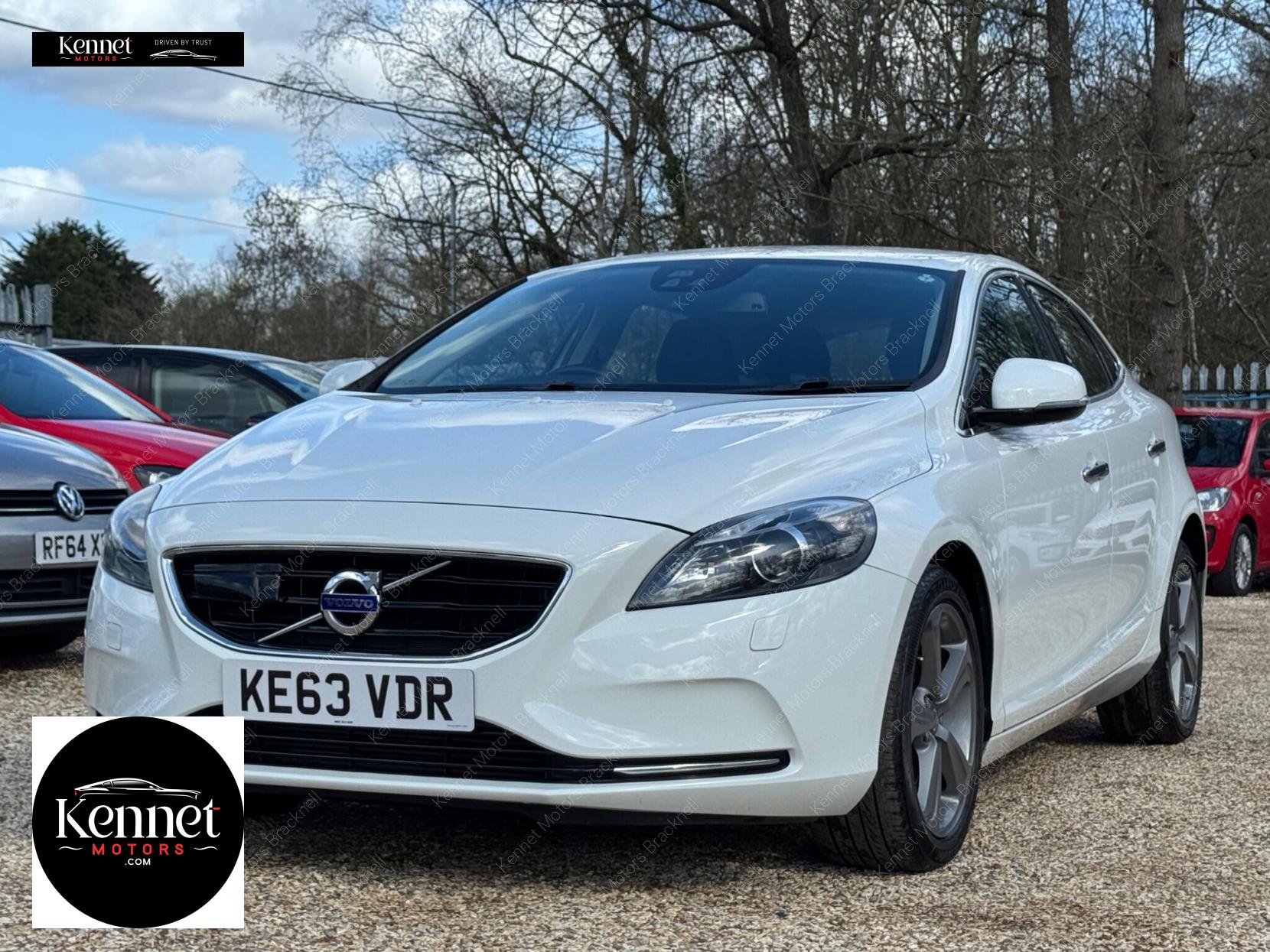 Volvo V40 1.6 T4 SE Lux Nav Hatchback 5dr Petrol Powershift Euro 5 (s/s) (180 ps)