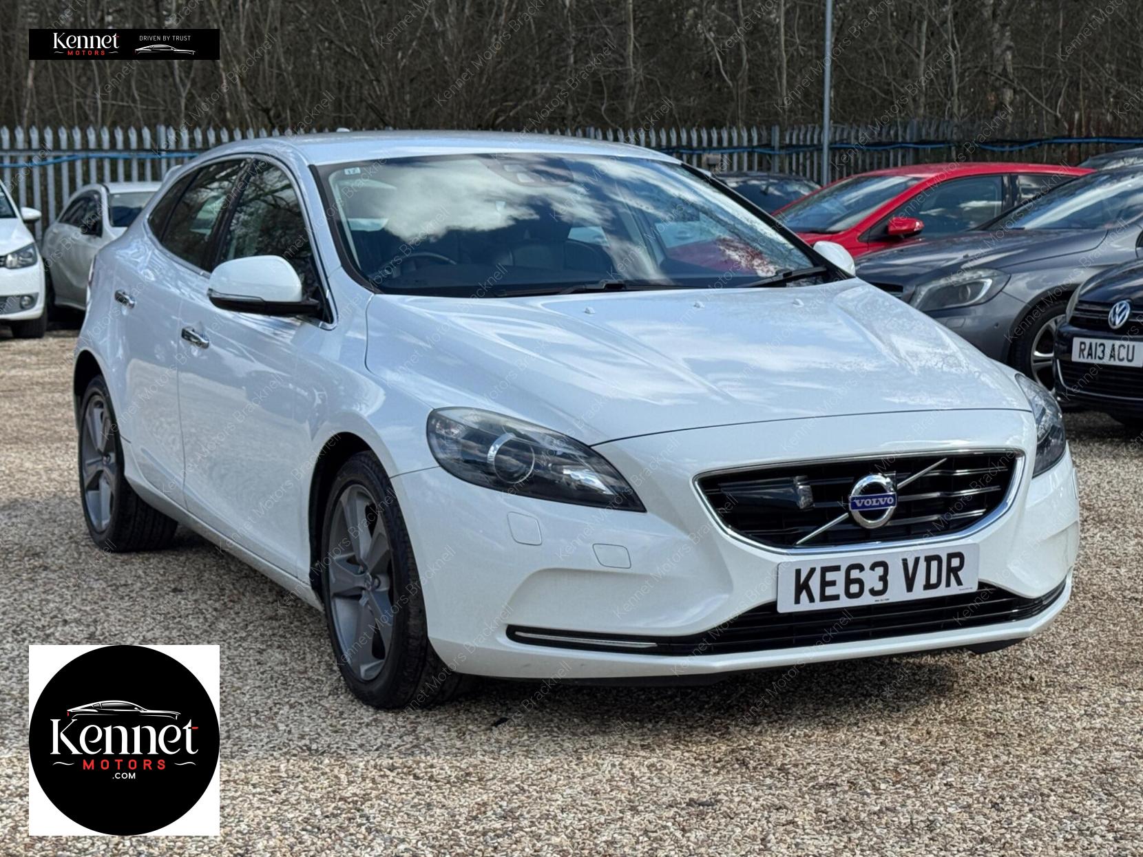 Volvo V40 1.6 T4 SE Lux Nav Hatchback 5dr Petrol Powershift Euro 5 (s/s) (180 ps)