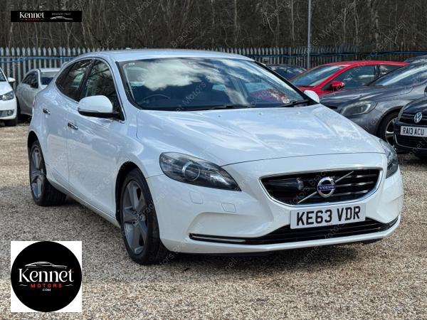 Volvo V40 1.6 T4 SE Lux Nav Hatchback 5dr Petrol Powershift Euro 5 (s/s) (180 ps)