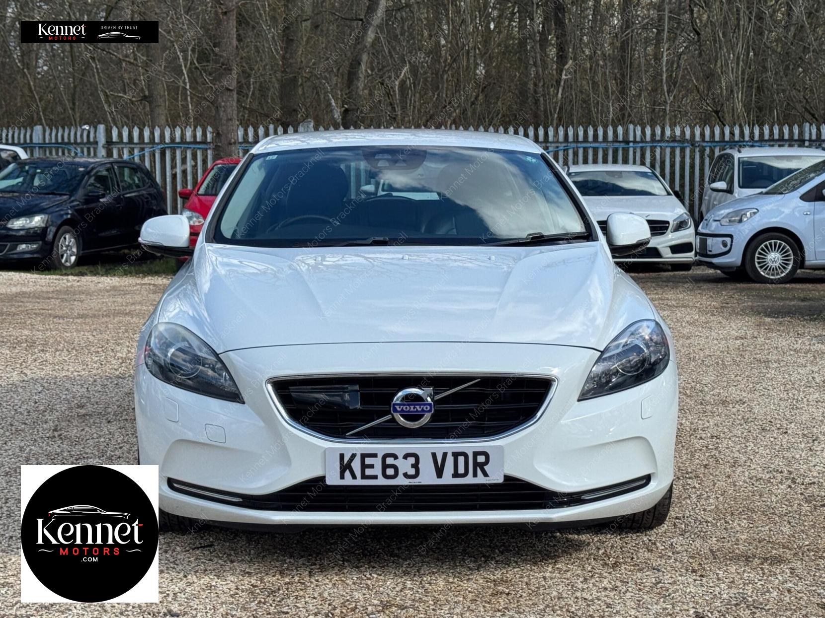 Volvo V40 1.6 T4 SE Lux Nav Hatchback 5dr Petrol Powershift Euro 5 (s/s) (180 ps)