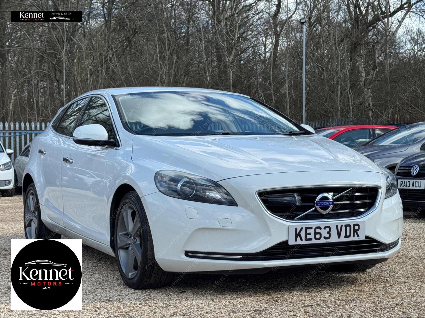 Volvo V40 1.6 T4 SE Lux Nav Hatchback 5dr Petrol Powershift Euro 5 (s/s) (180 ps)