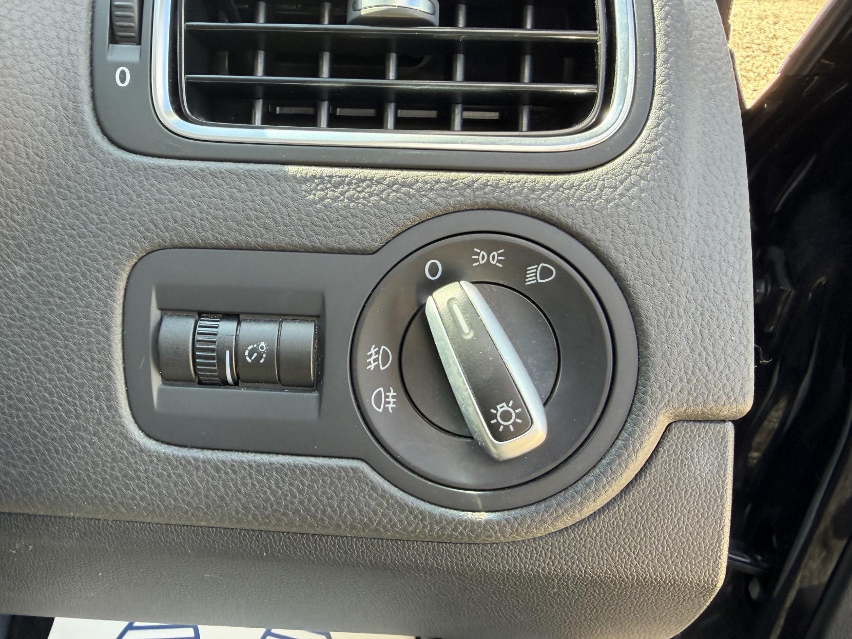 Volkswagen Polo 1.2 S Hatchback (2009 - 2014)