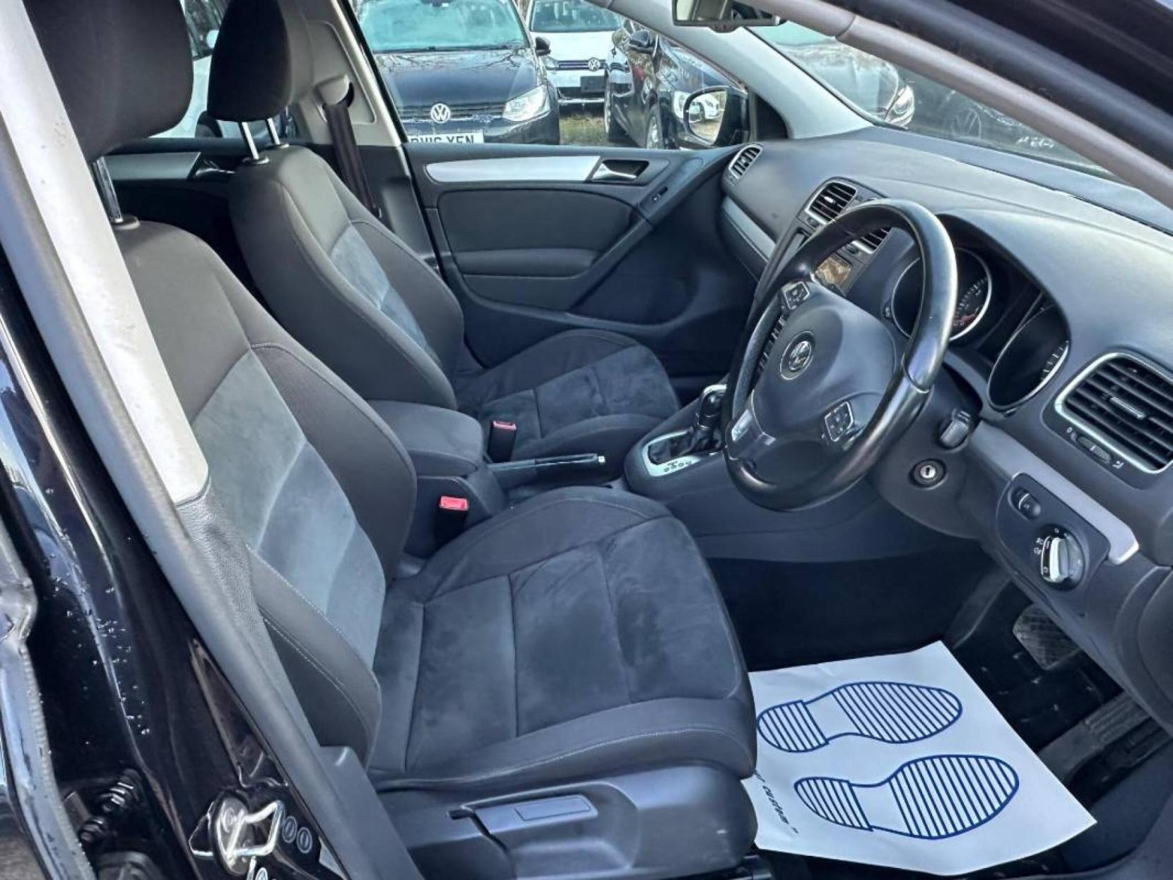 Volkswagen Golf 1.4 TSI Match Hatchback 5dr Petrol DSG Euro 5 (122 ps)