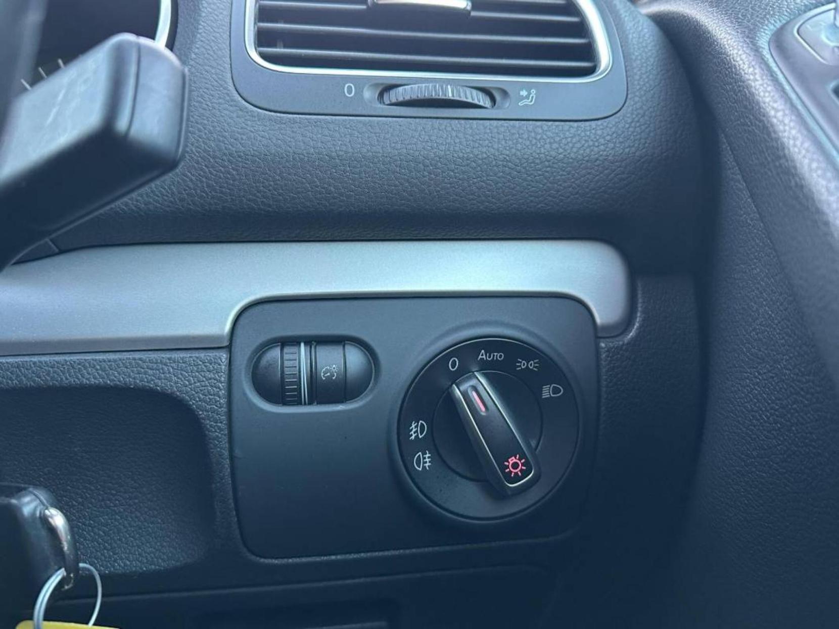 Volkswagen Golf 1.4 TSI Match Hatchback 5dr Petrol DSG Euro 5 (122 ps)