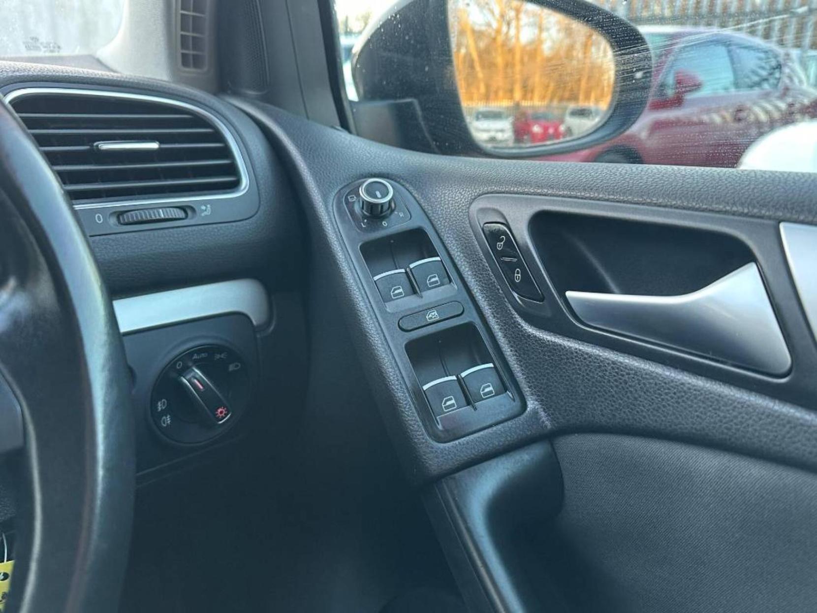 Volkswagen Golf 1.4 TSI Match Hatchback 5dr Petrol DSG Euro 5 (122 ps)